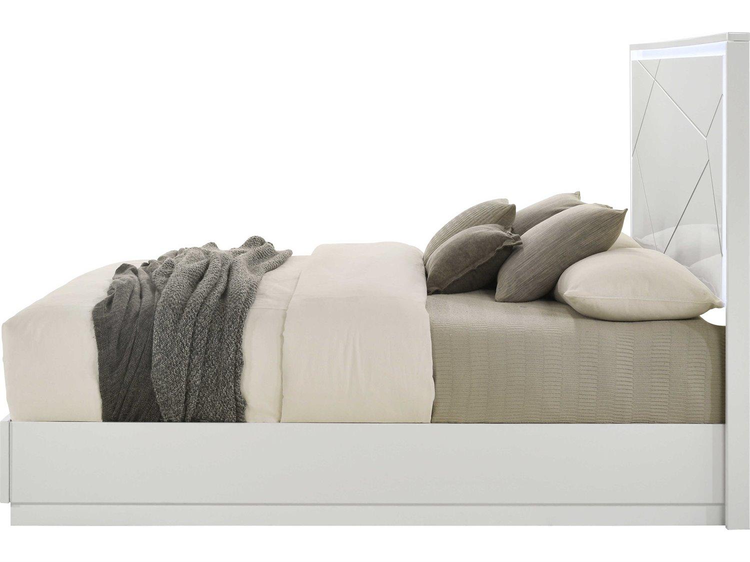 Acme Furniture Esther White Silver High Gloss Plywood Wood Queen Platform Bed