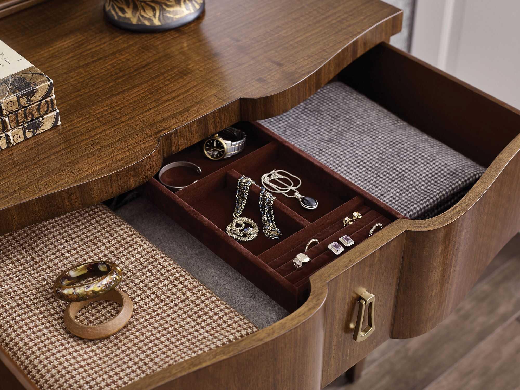 American Drew Vantage Littleton 6-Drawers Brown Hardwood Double Dresser