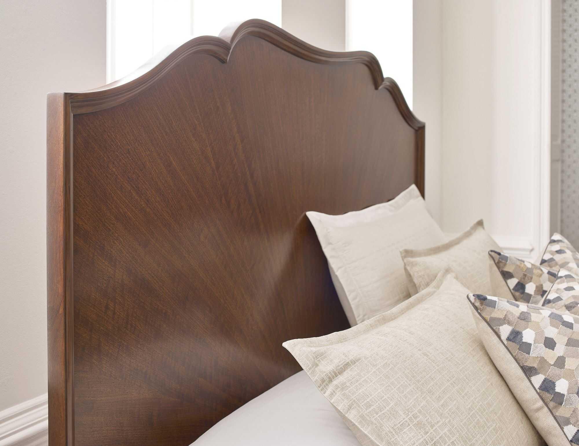 American Drew Vantage Carlisle Amaretto Brown Hardwood Wood California King Panel Bed