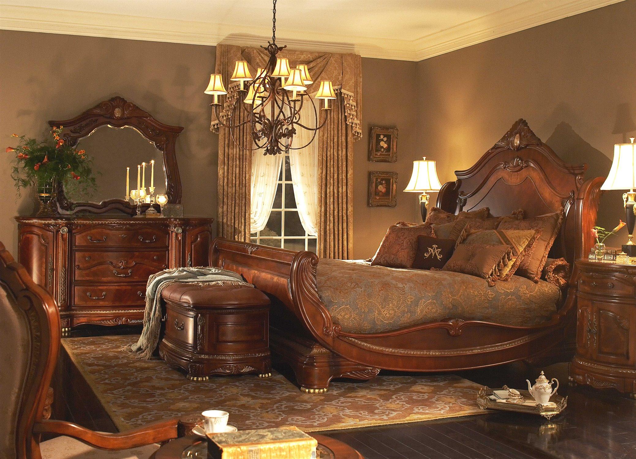 Michael Amini Cortina Bedroom Set