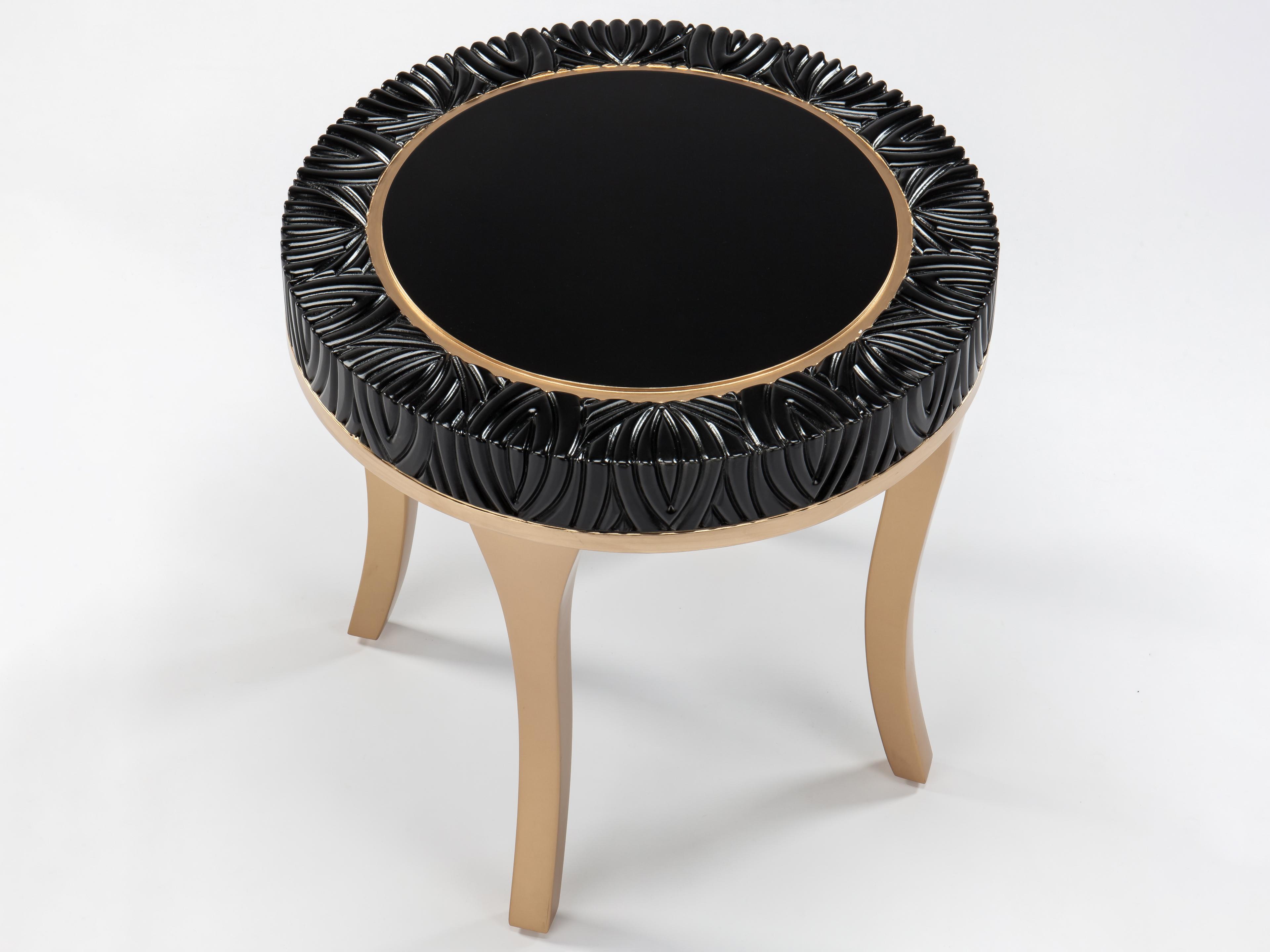 Artmax Black and Gold Round End Table