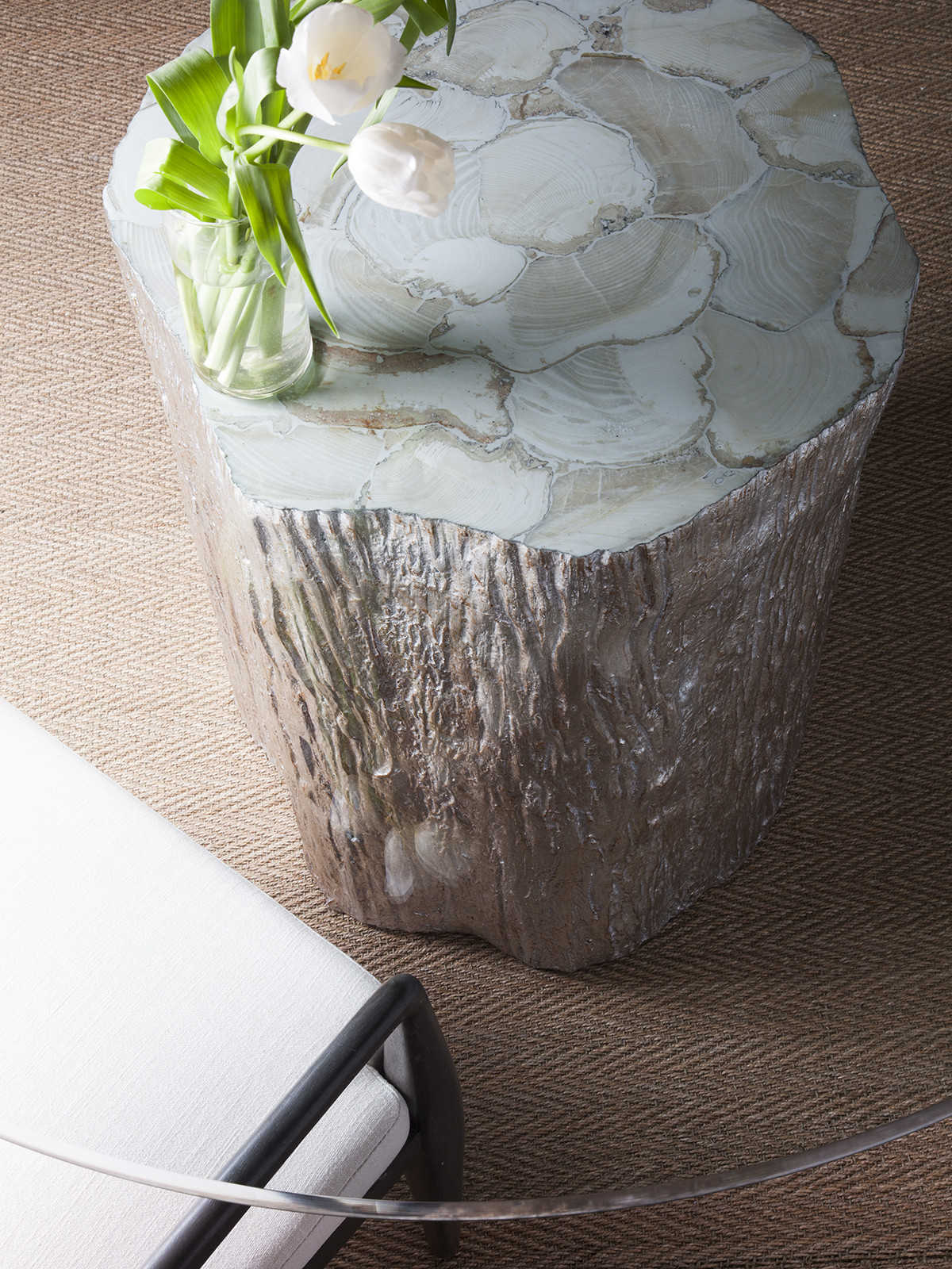 Artistica Trunk Segment Round Glass White Fossilized Shell With Silver Leaf Dining Table