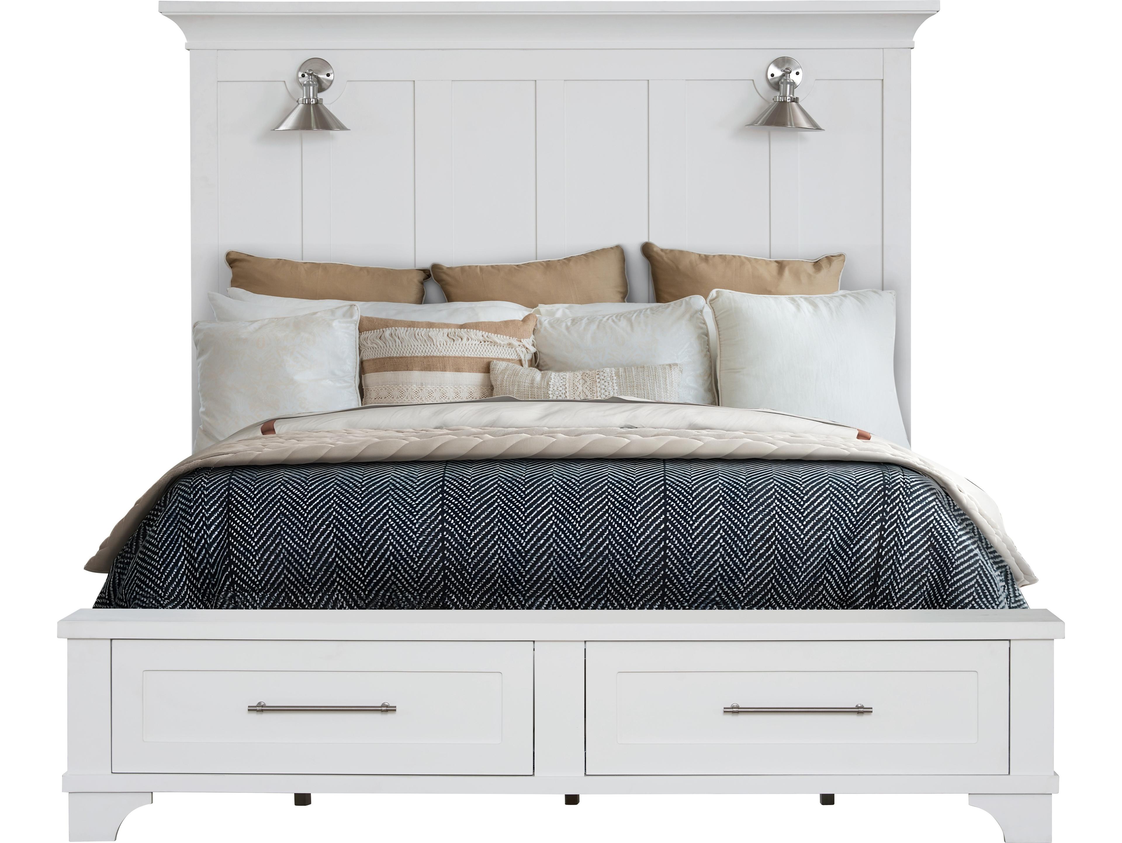 Avalon Furniture White Pine Wood King Platform Bed