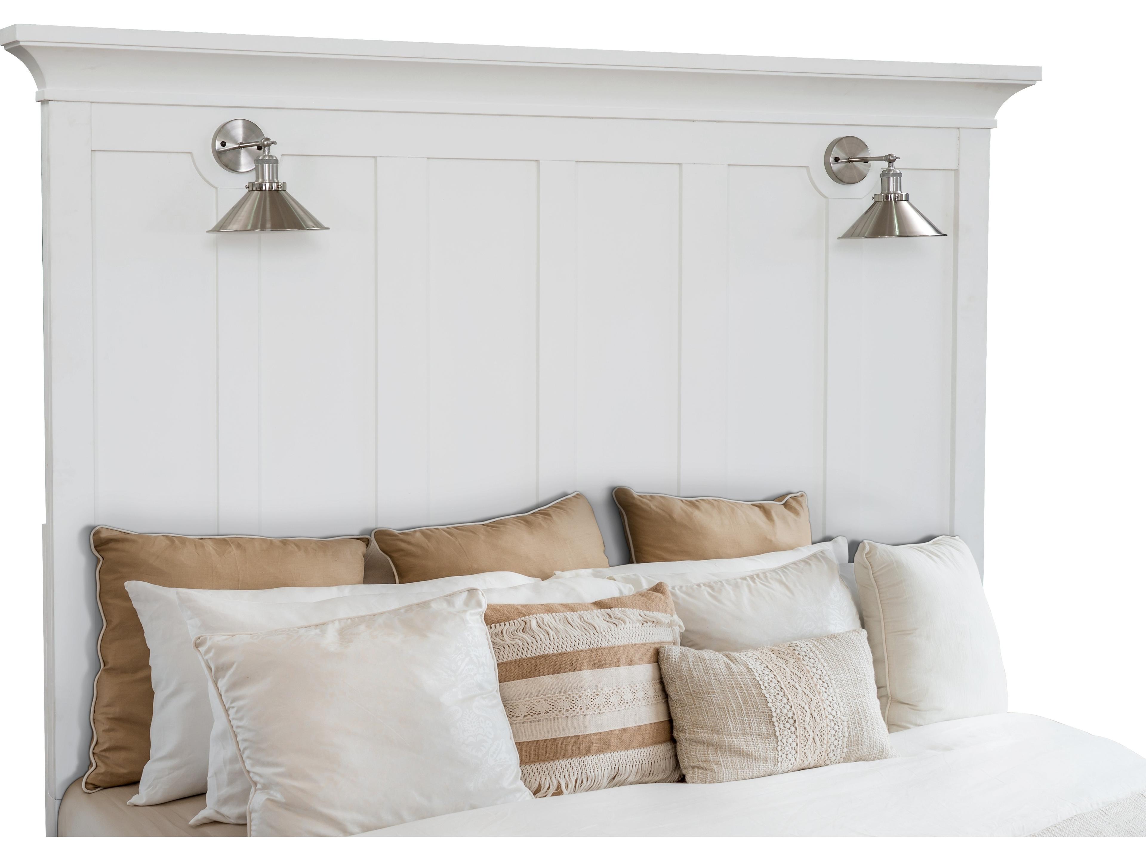 Avalon Furniture White Pine Wood King Platform Bed