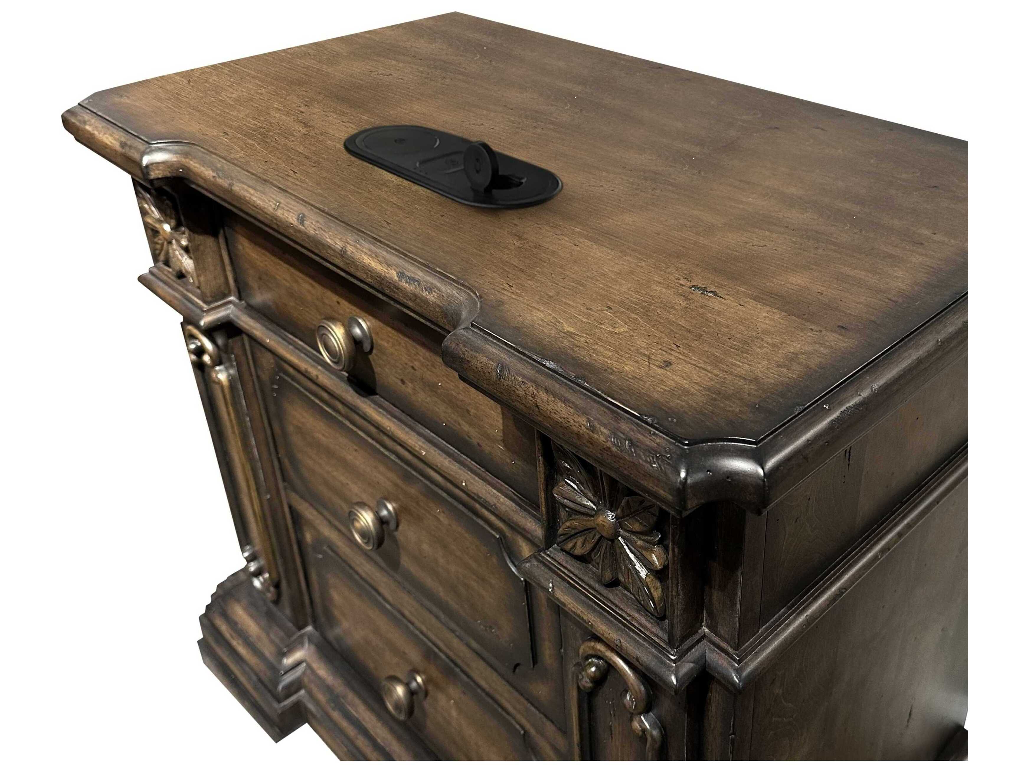 Avalon Furniture 3-Drawers Brown Birch Wood Nightstand