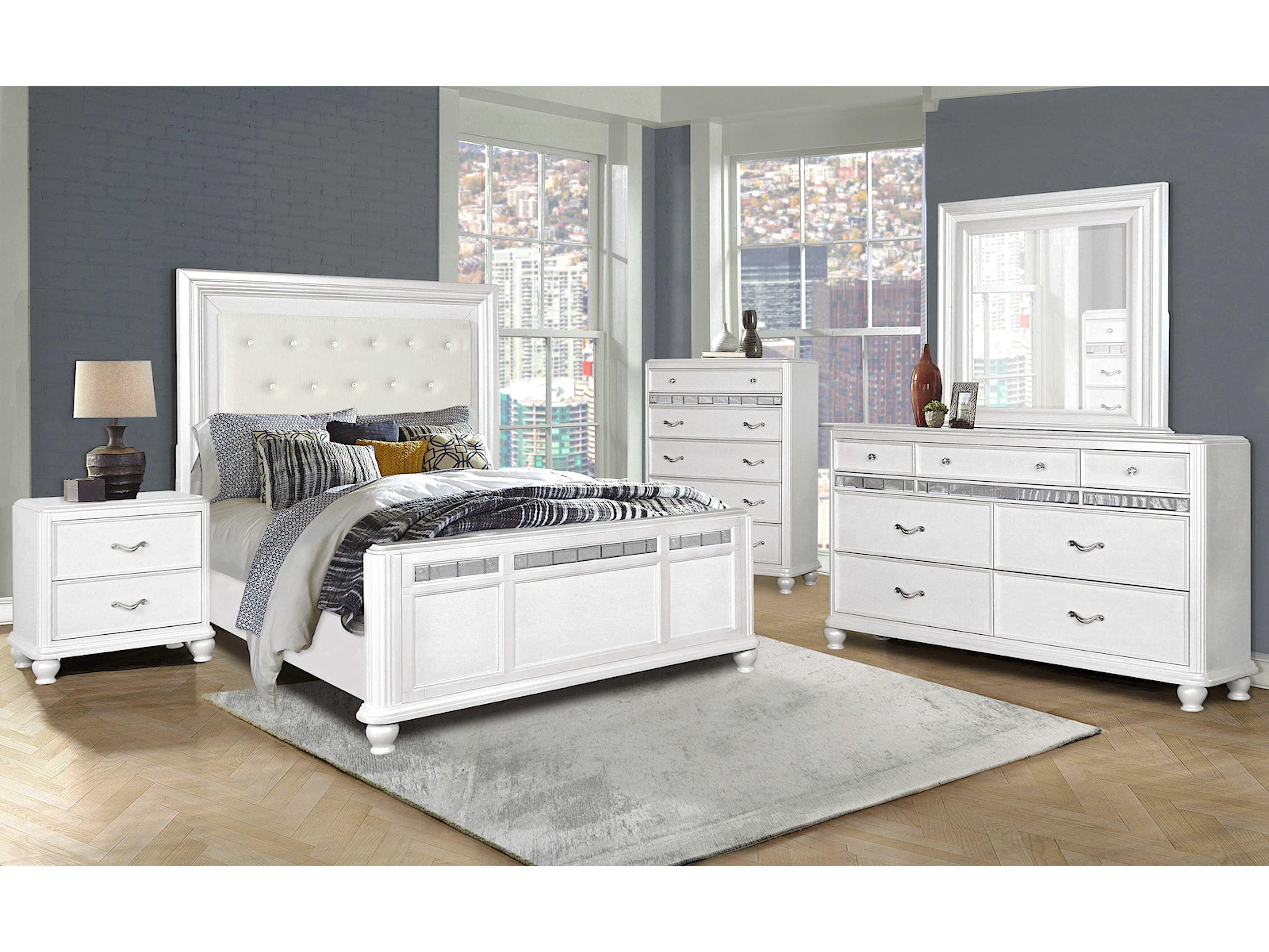 Avalon Furniture White Pearl Hardwood Wood Queen Platform Bed