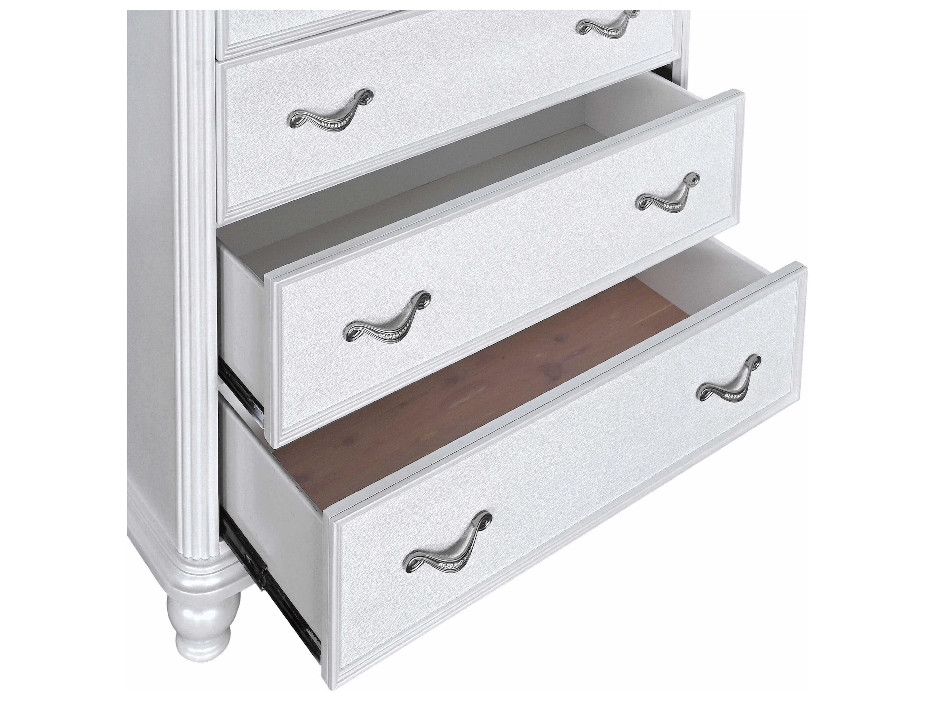 Avalon Furniture White Pearl Hardwood Accent Chest