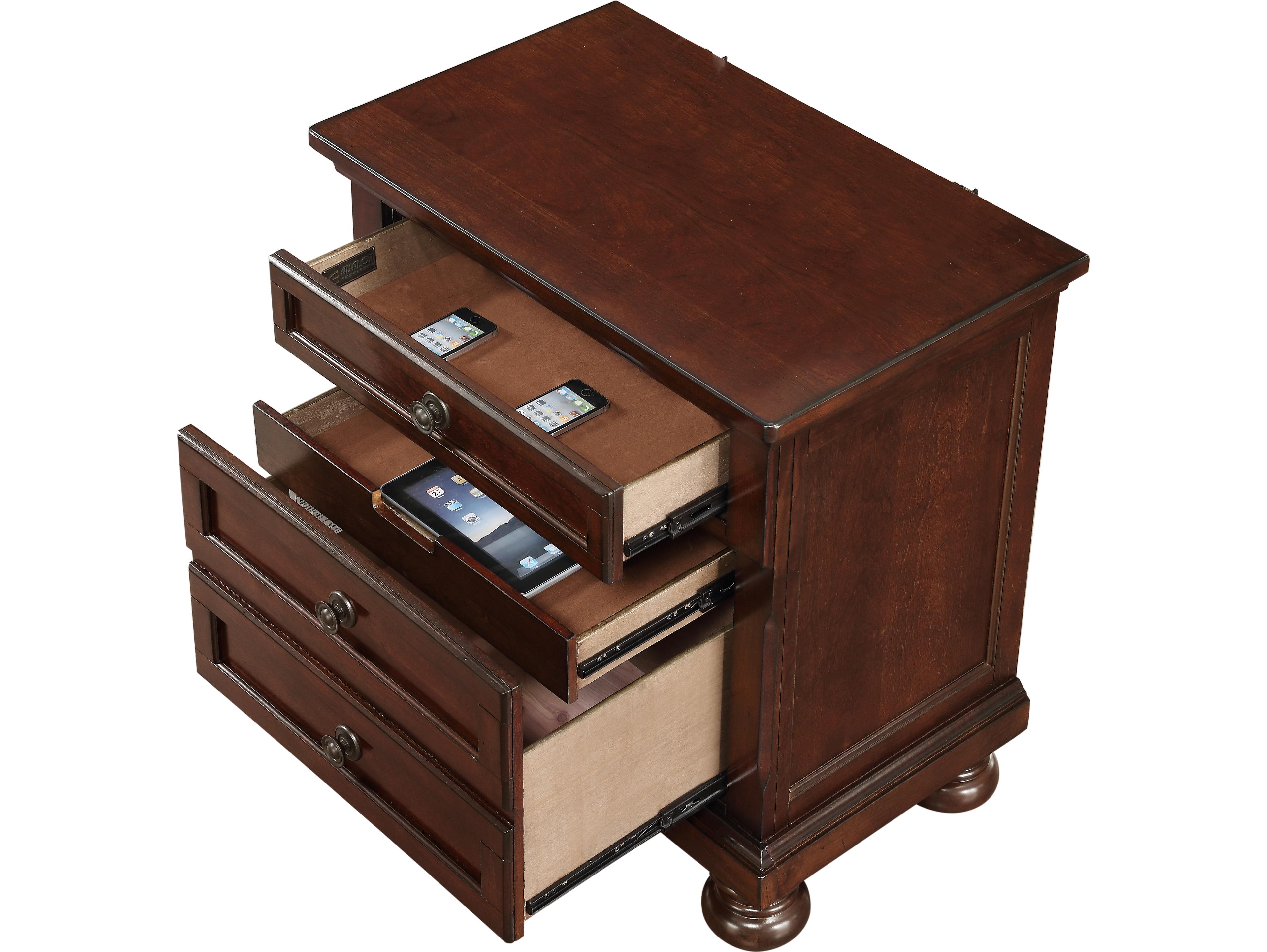 Avalon Furniture 3-Drawers Pine Wood Nightstand