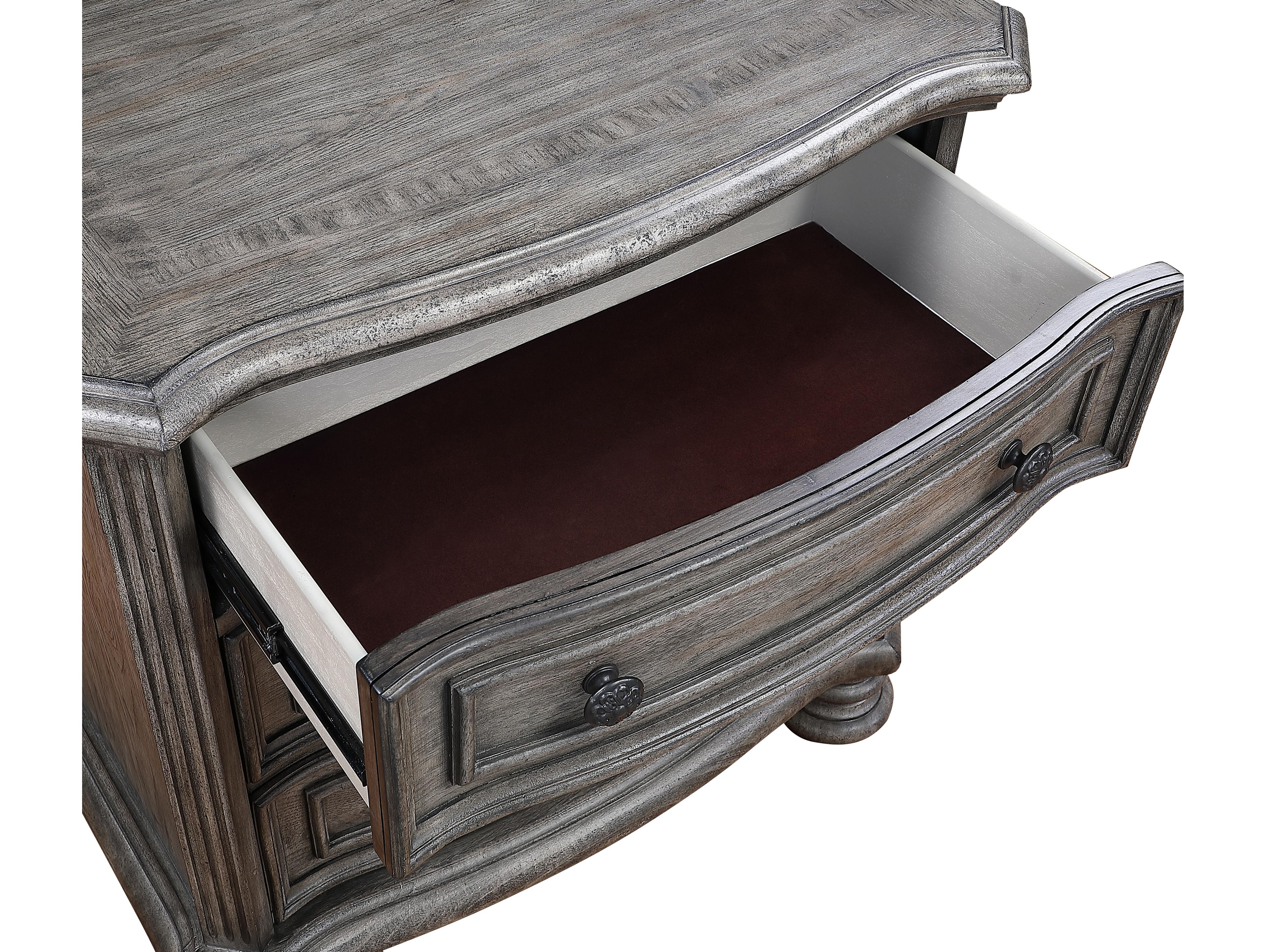 Avalon Furniture 3-Drawers Gray Rubberwood Nightstand