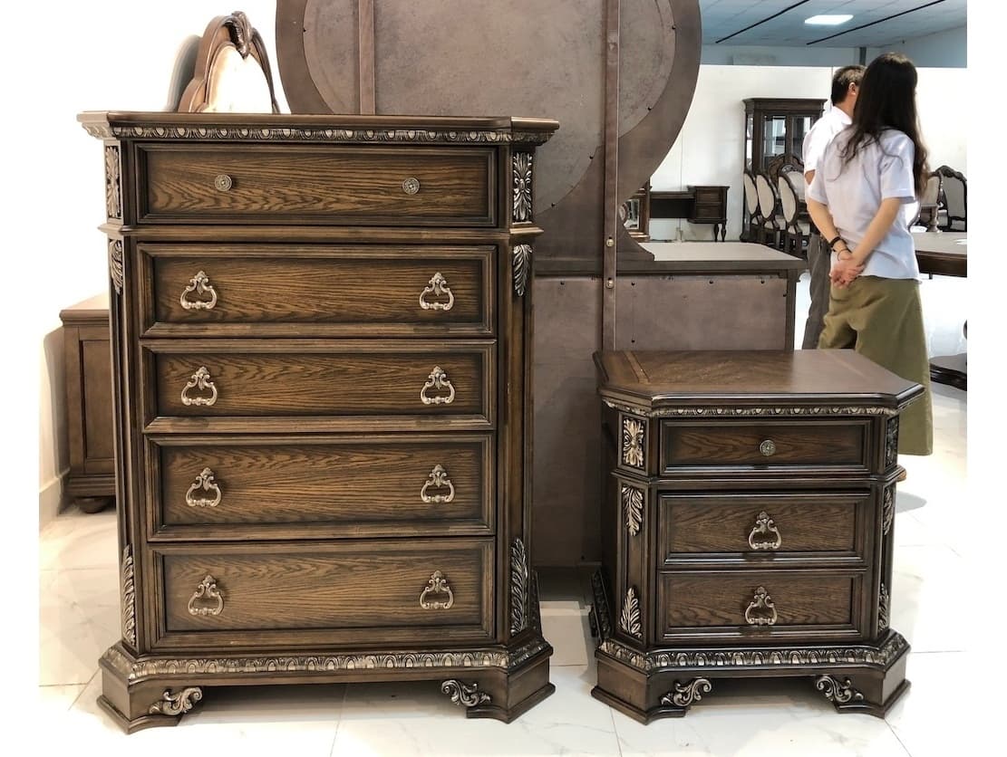 Avalon Furniture Oak Brown Wood Accent Chest