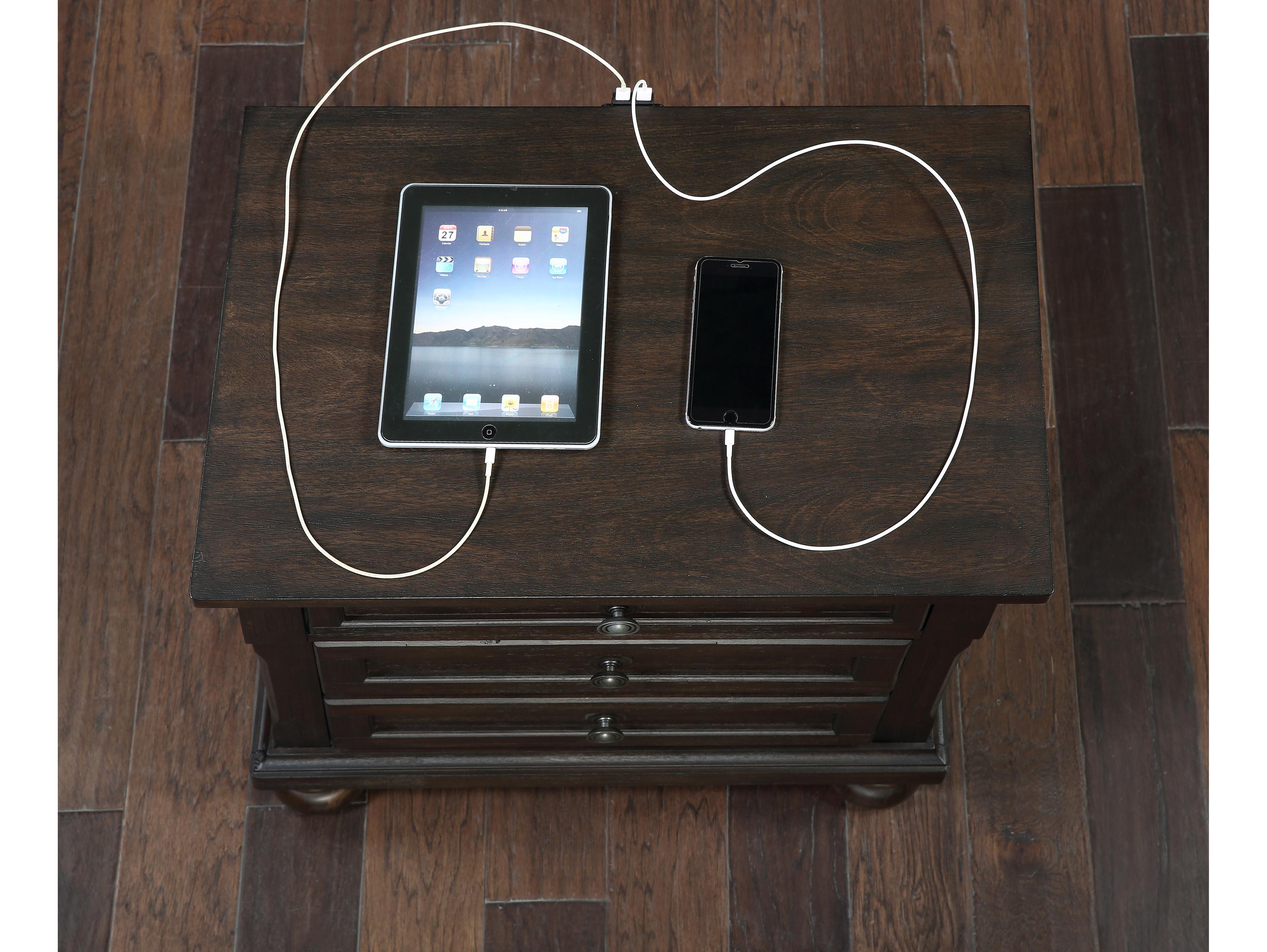 Avalon Furniture 3-Drawers Pine Wood Nightstand