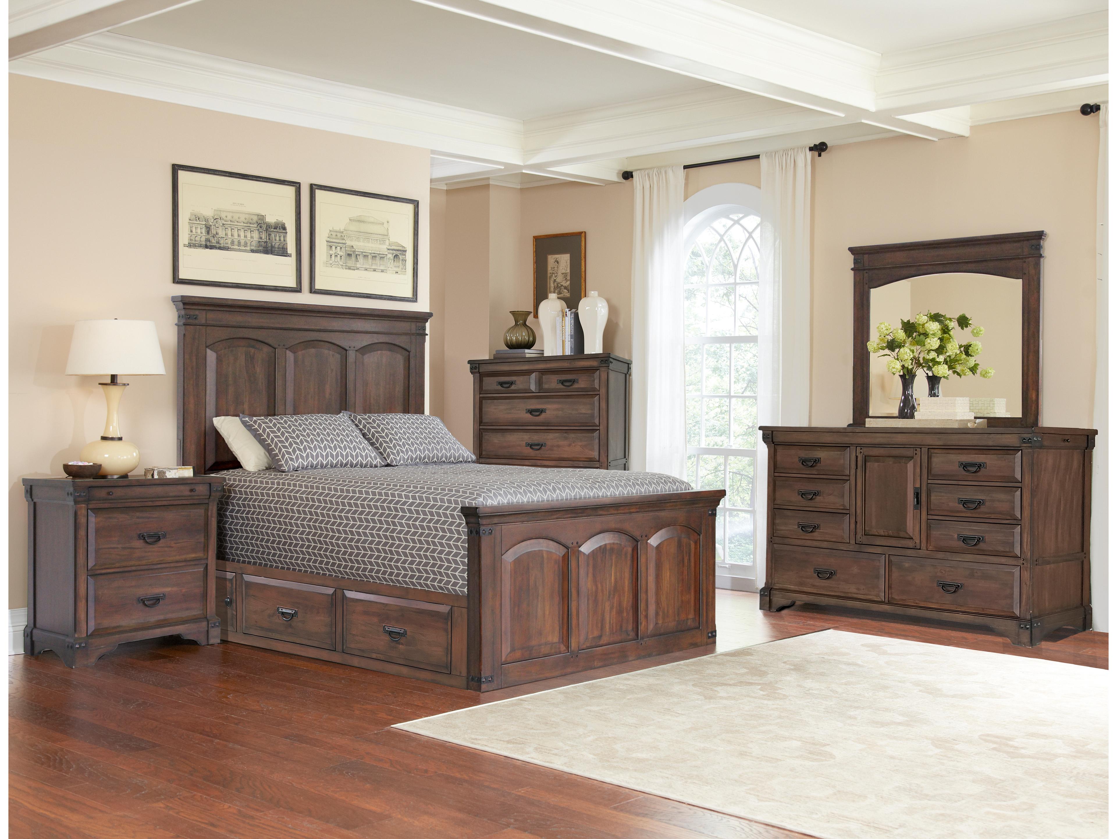 Avalon Furniture Brushed Toasted Brown Mahogany Wood Queen Panel Bed