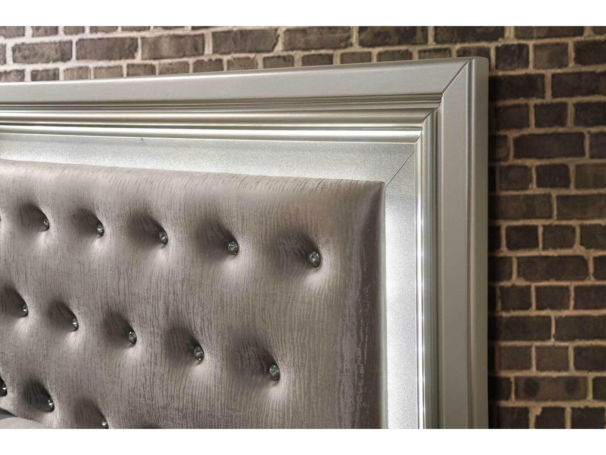 Avalon Furniture Silver Hardwood Upholstered Queen Panel Bed