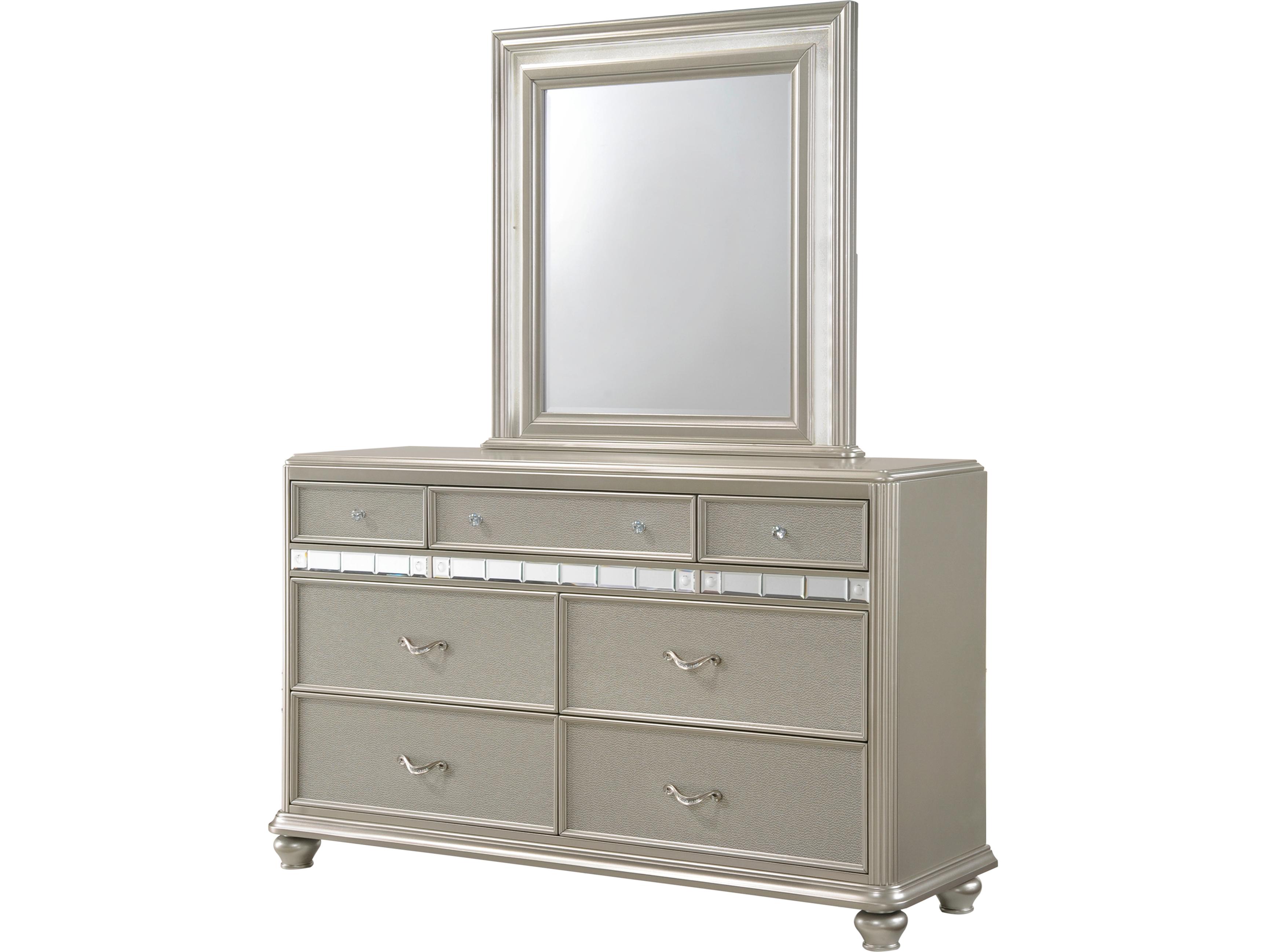 Avalon Furniture 7-Drawers Hardwood Double Dresser