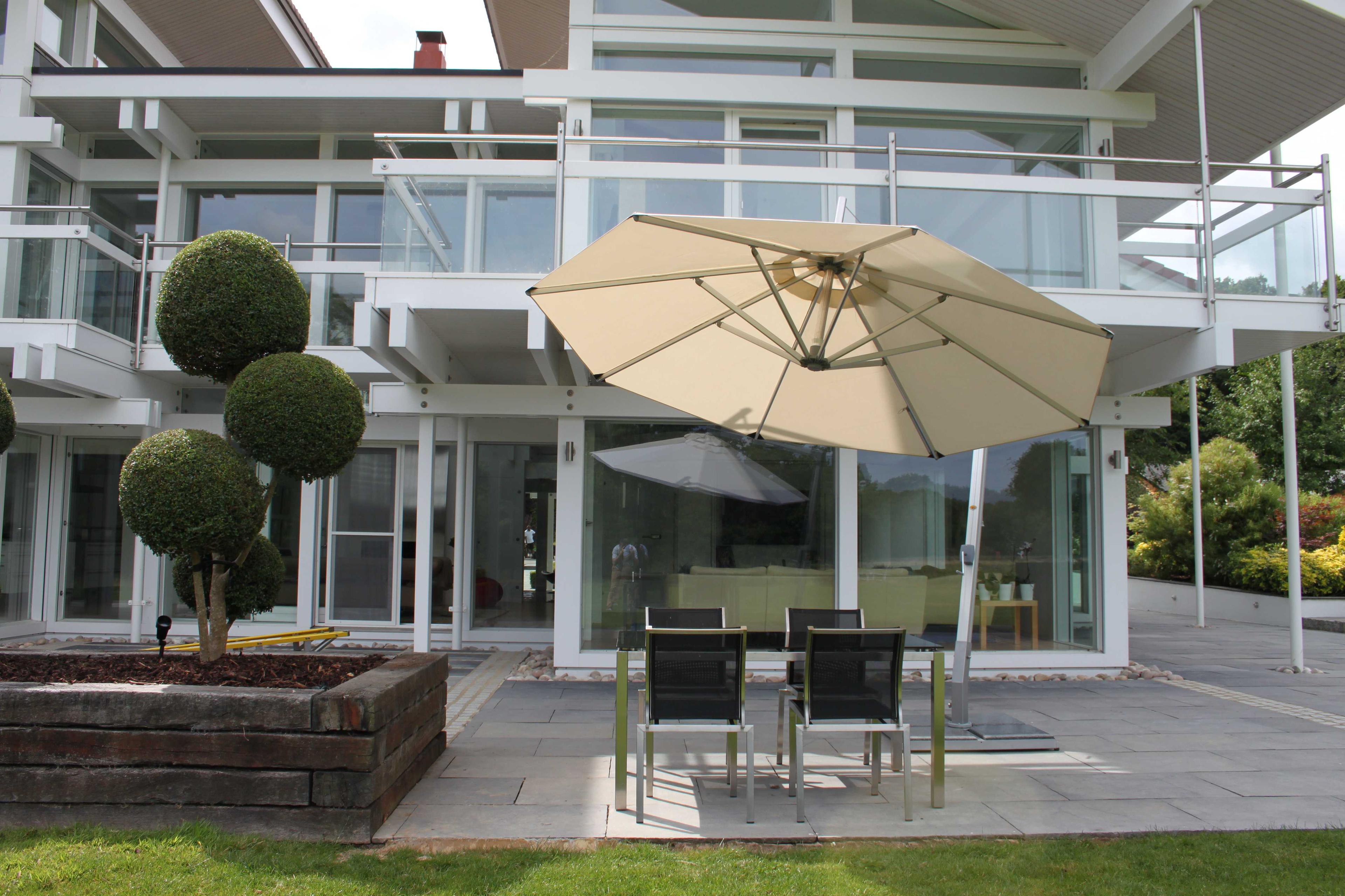 Bambrella Hurricane Side Wind 11.5’ Round Crank Lift Manual Tilt Cantilever Patio Umbrella