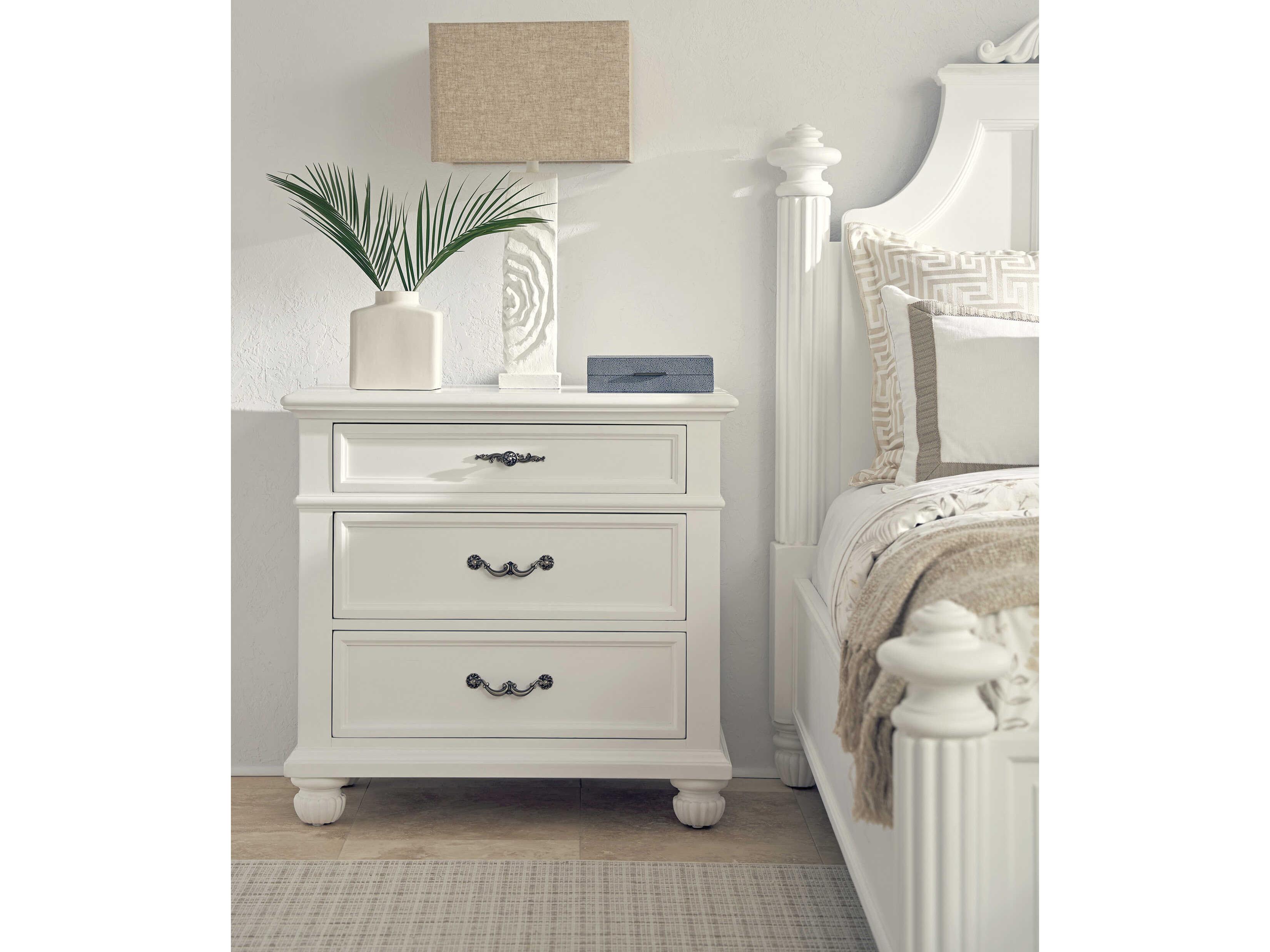 Barclay Butera Villa Blanca 3-Drawers Caruso Nightstand