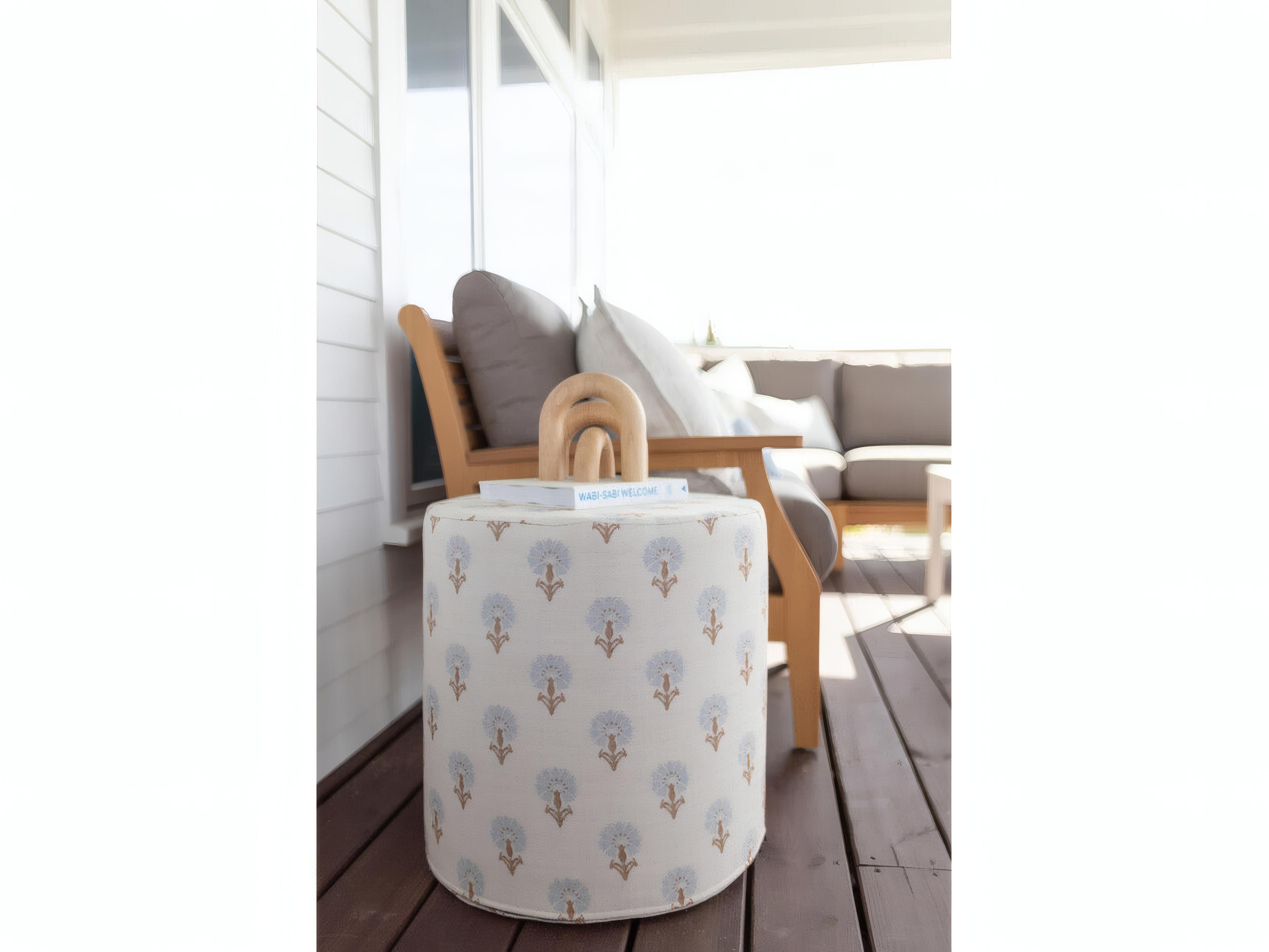 Berlin Gardens Lily Hive 20x20x20 Round Pouf