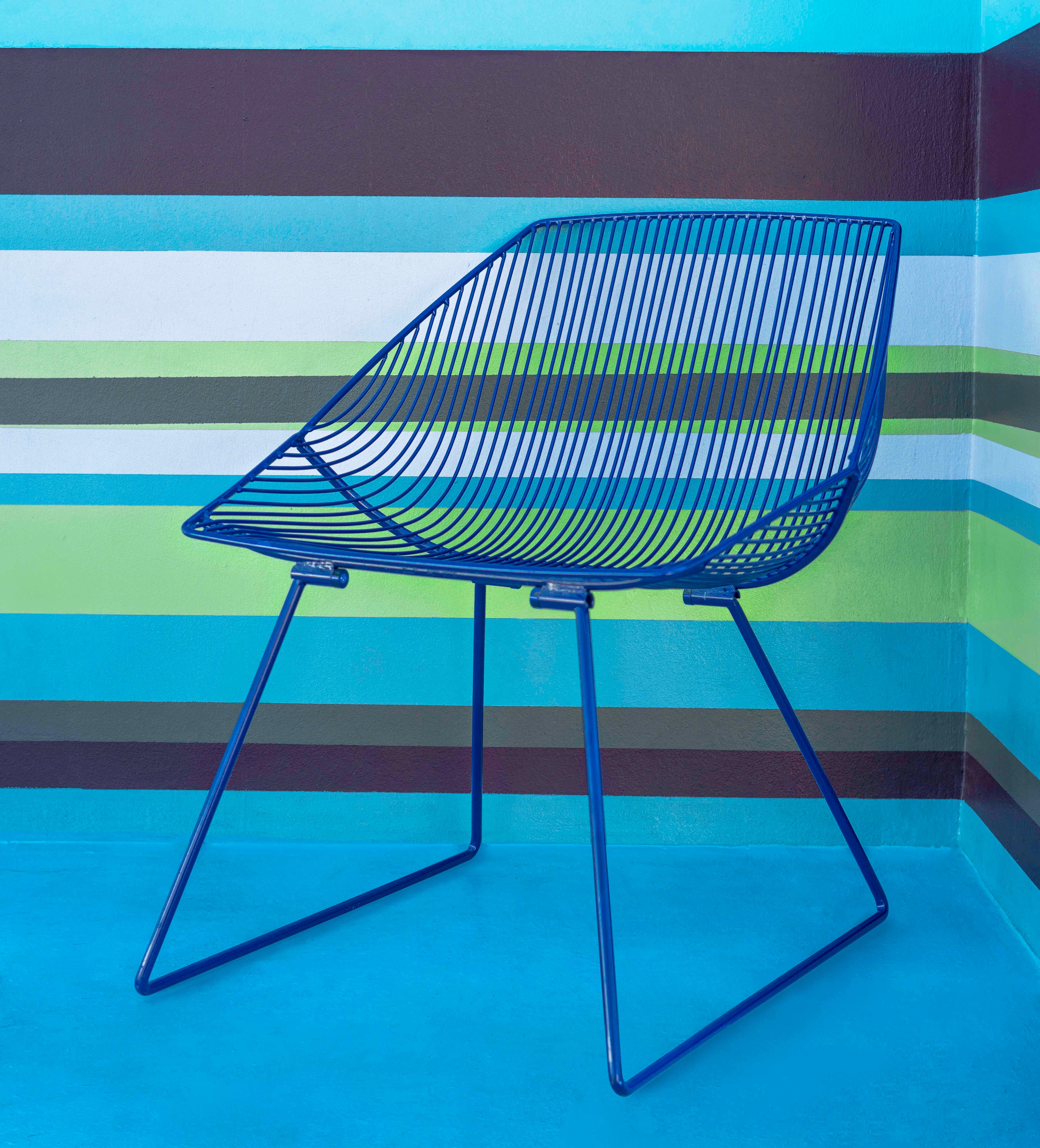 Bend Goods Outdoor Bunny Galvanized Iron Peacock Lounge Chair