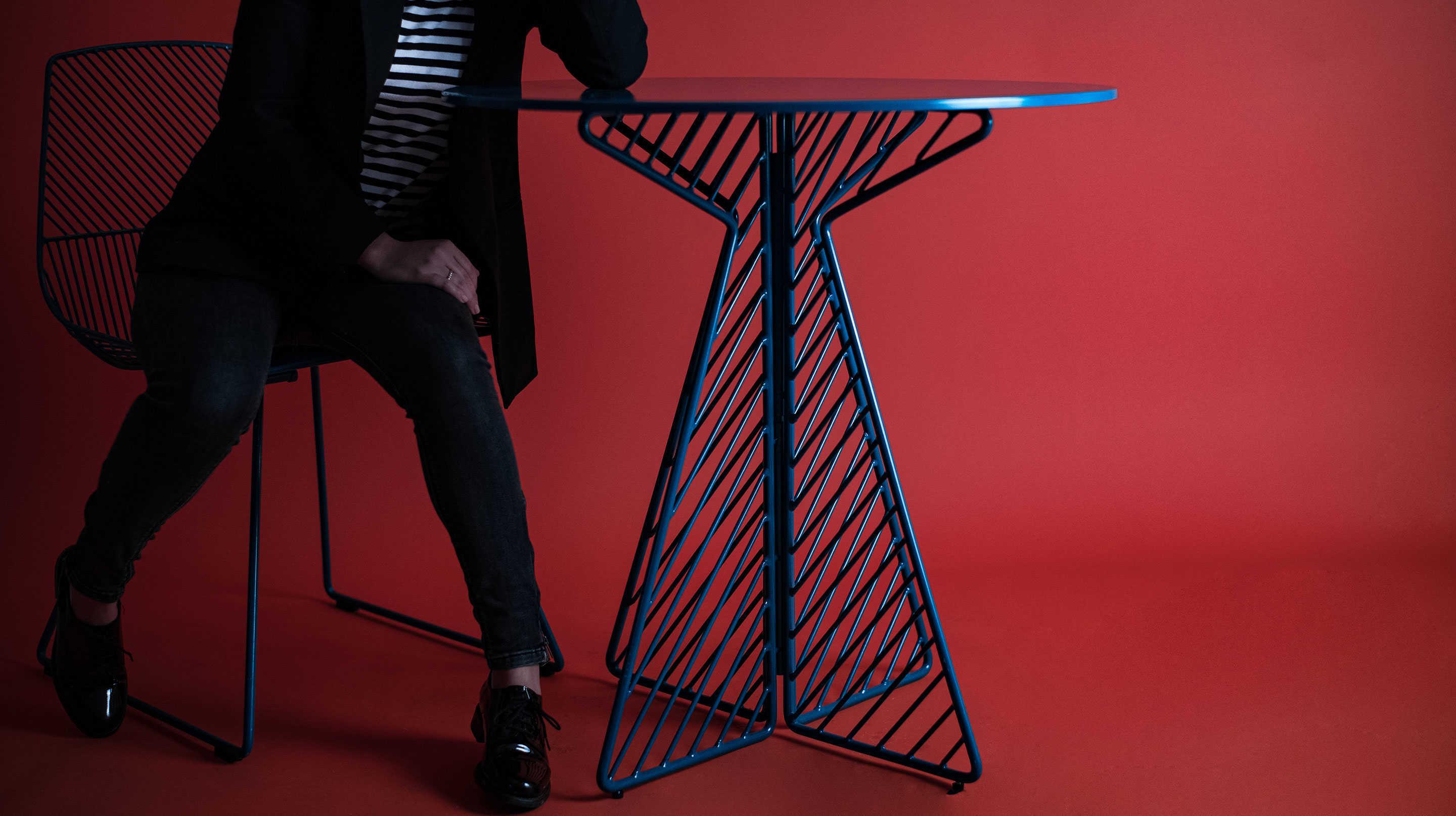 Bend Goods Outdoor Cafe Galvanized Iron Peacock Round Bistro Table