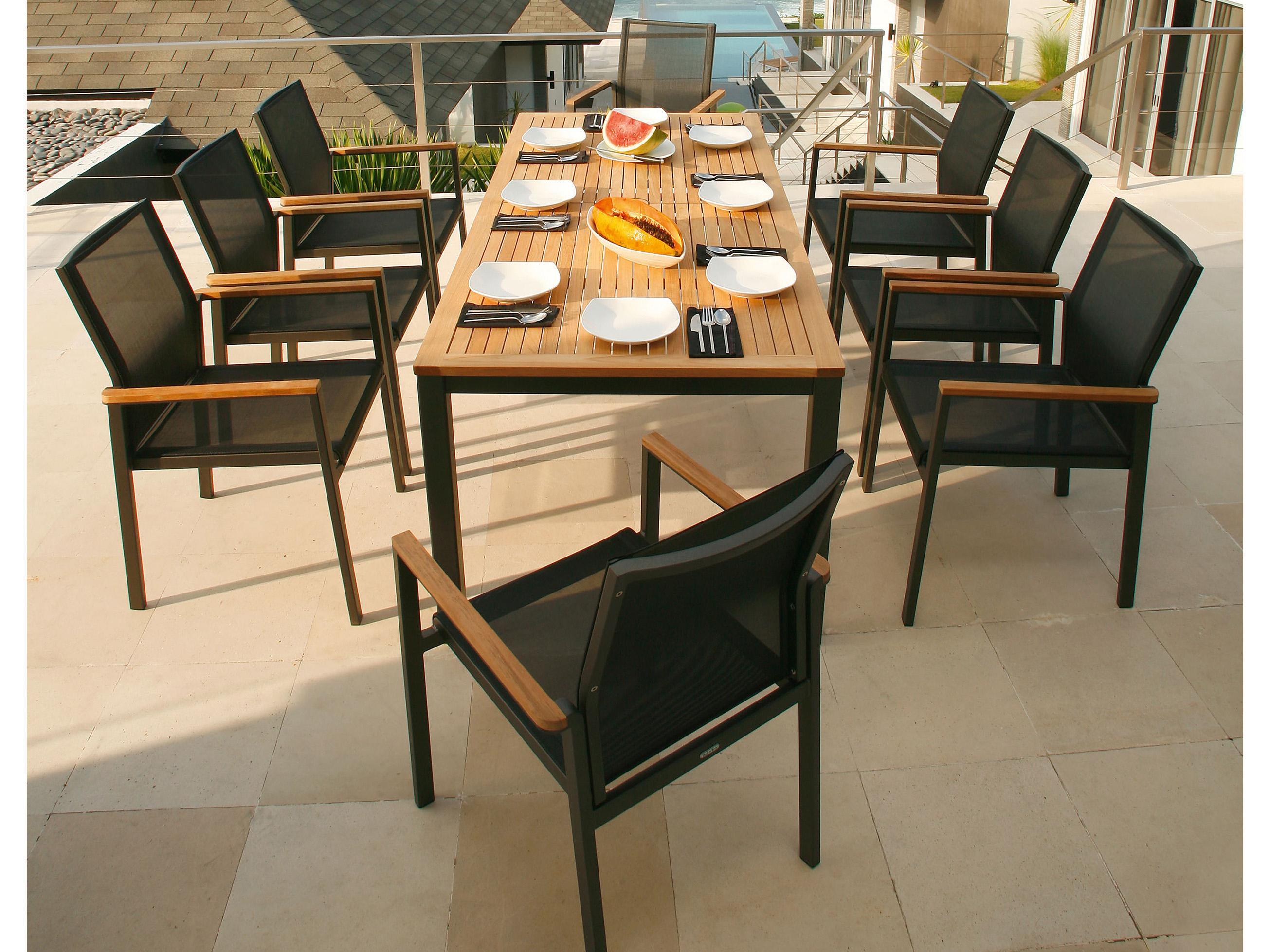 Barlow Tyrie Aura Aluminum Dining Set