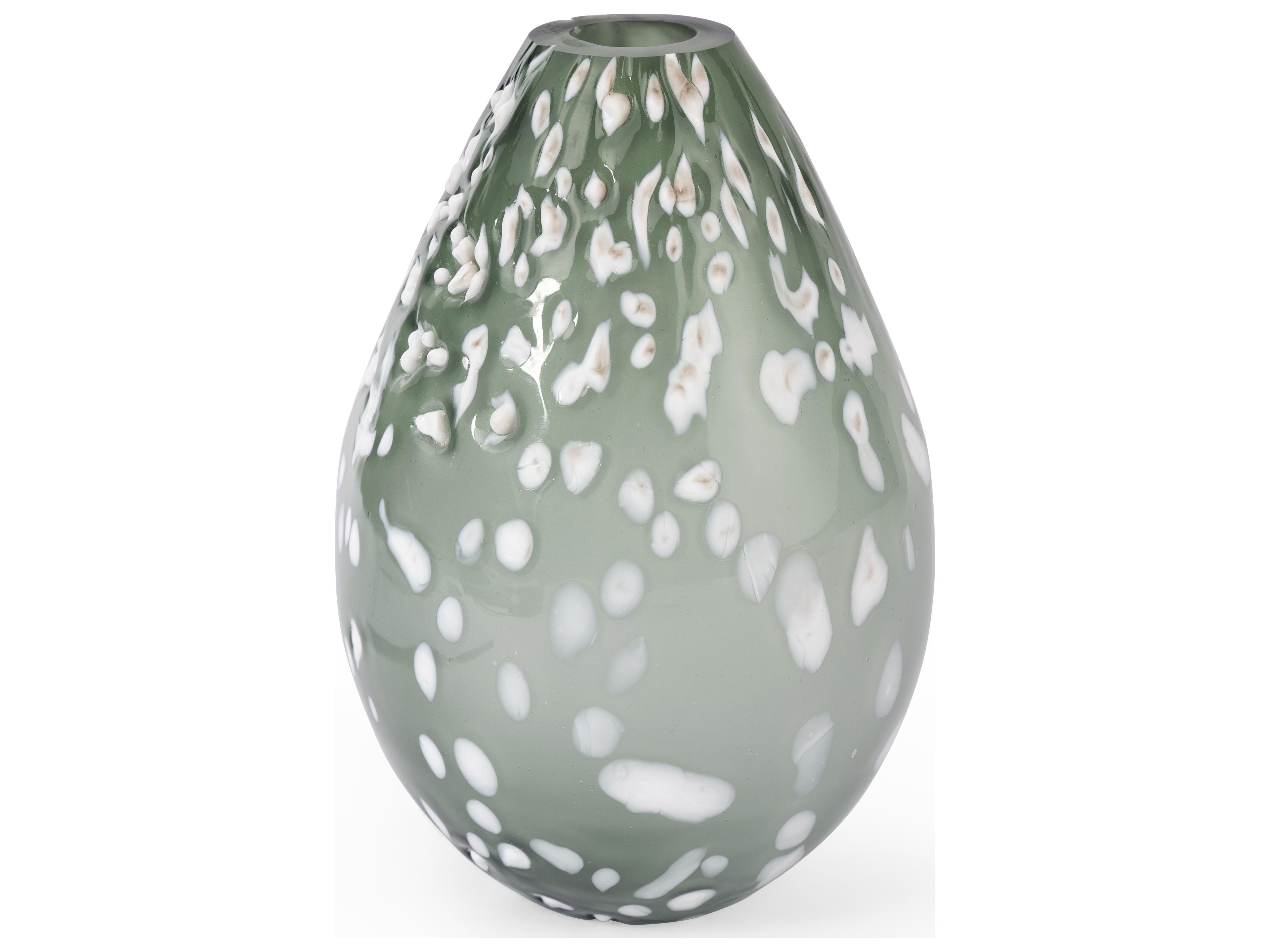 Villa & House Chani Tea Green Vase