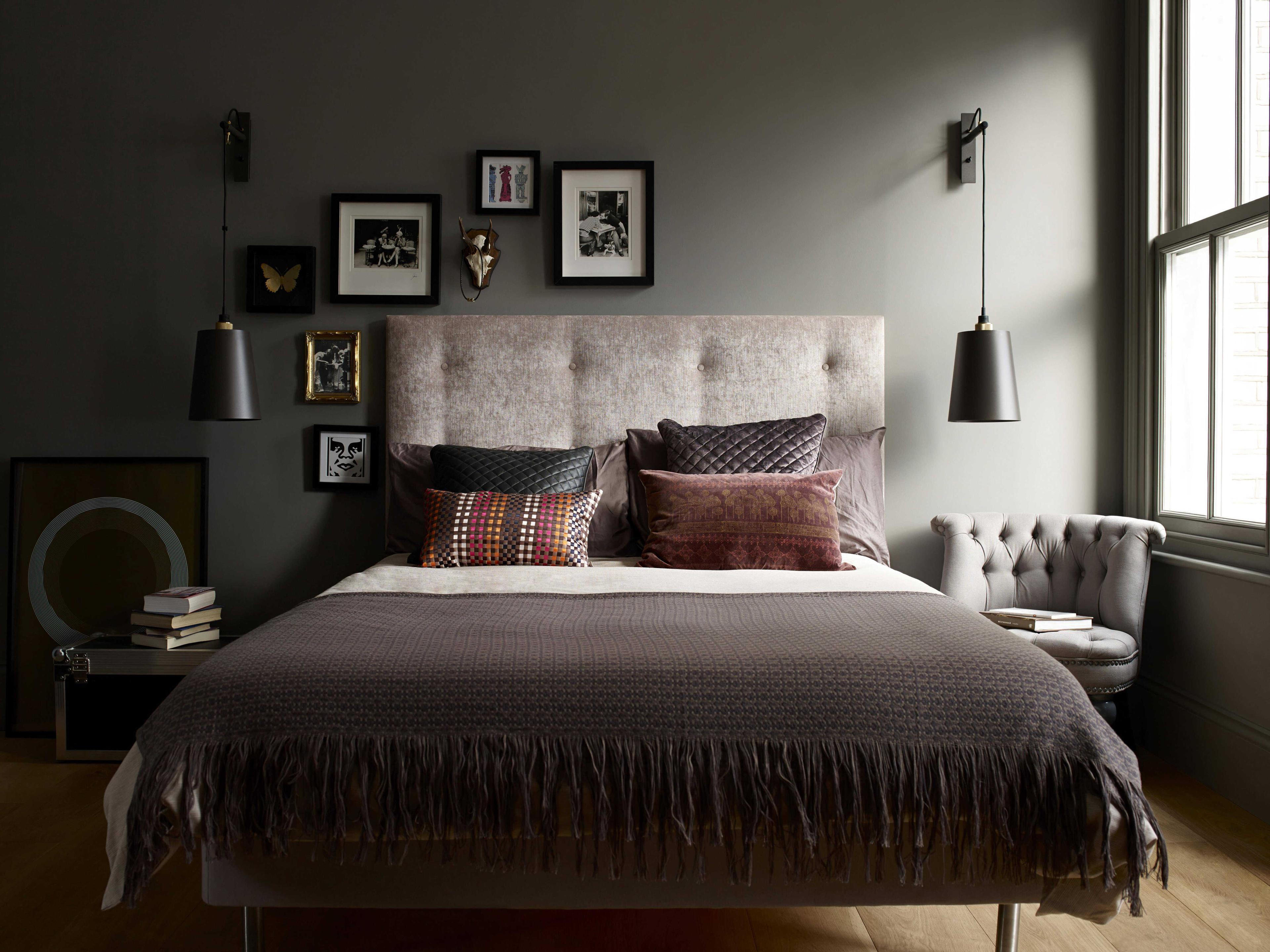 Buster + Punch Hooked 1-Light Brass Wall Sconce