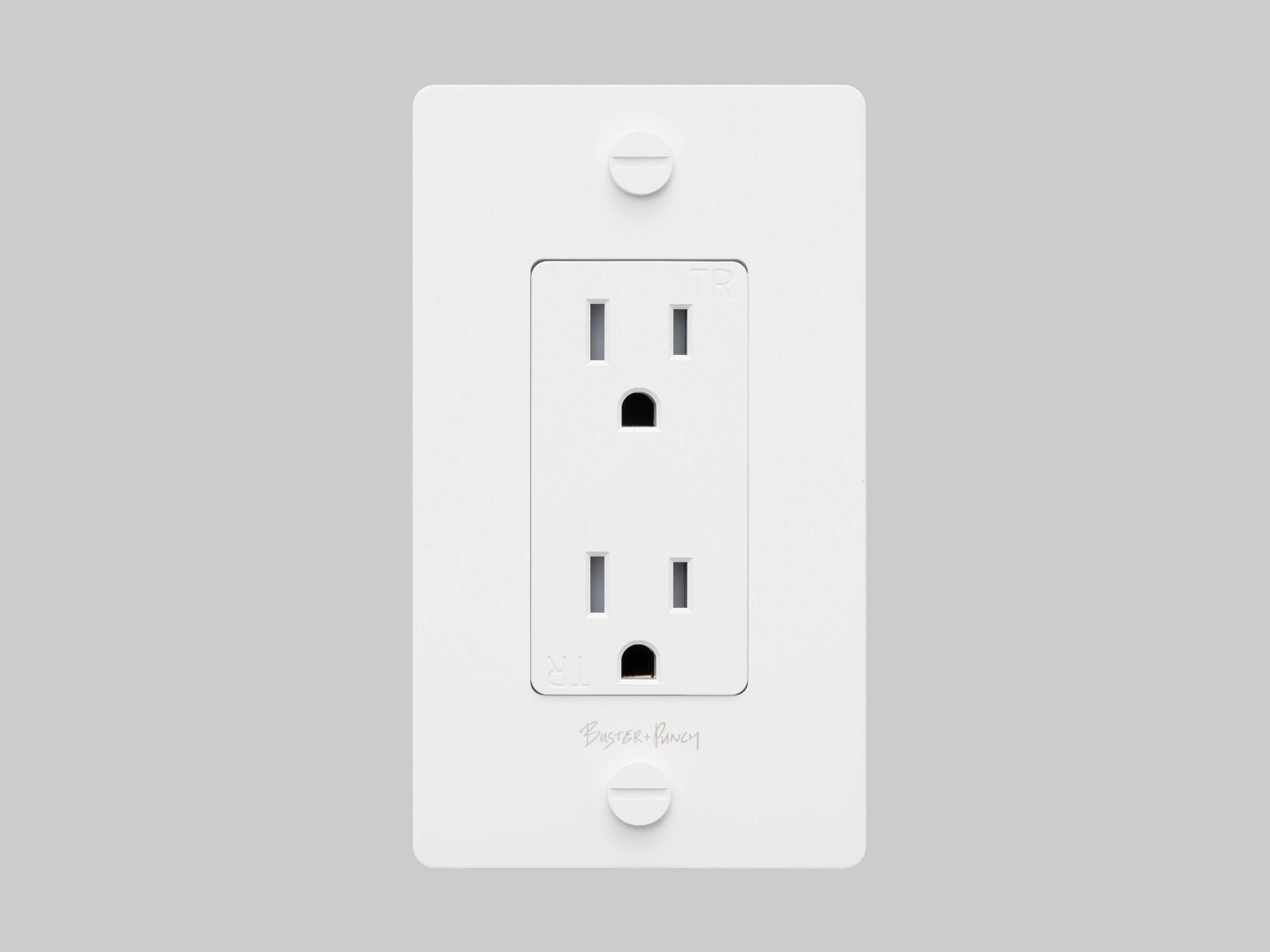 Buster + Punch 1G White Outlet with B+P Logo