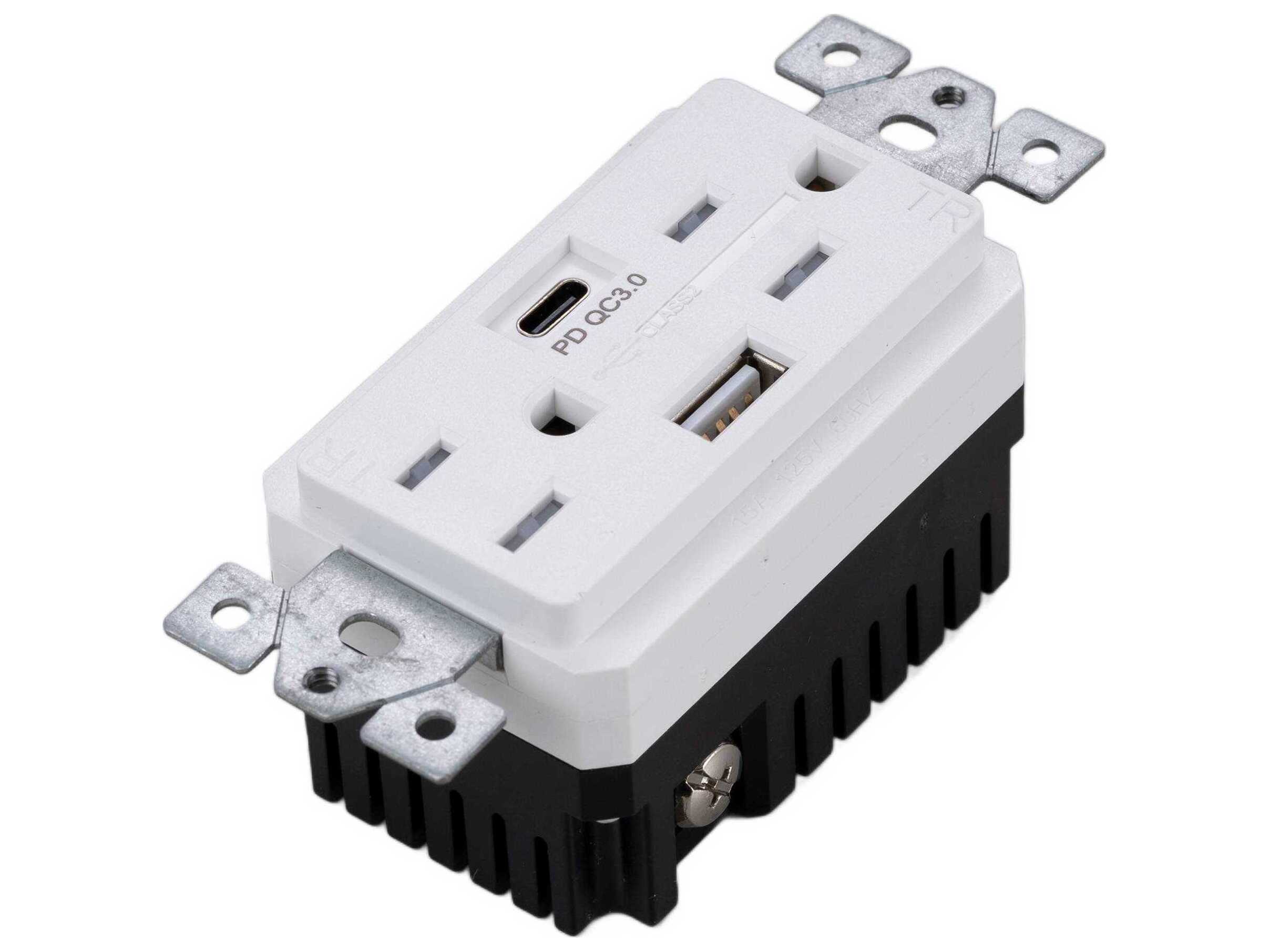Buster + Punch White Duplex and USB-A+C Outlet Module