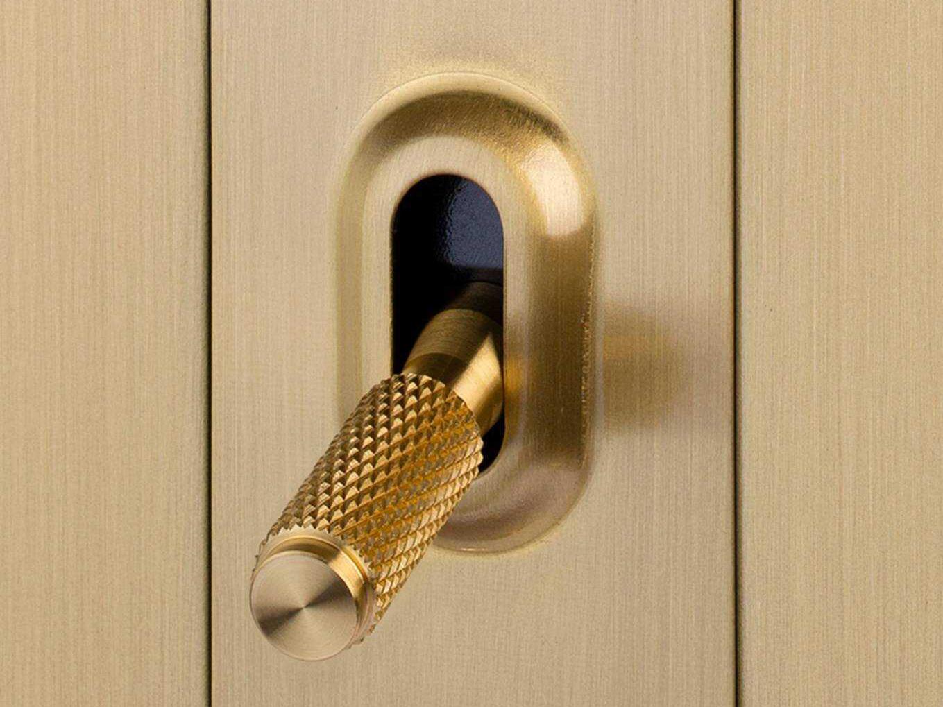 Buster + Punch 2G Brass Cross Toggle