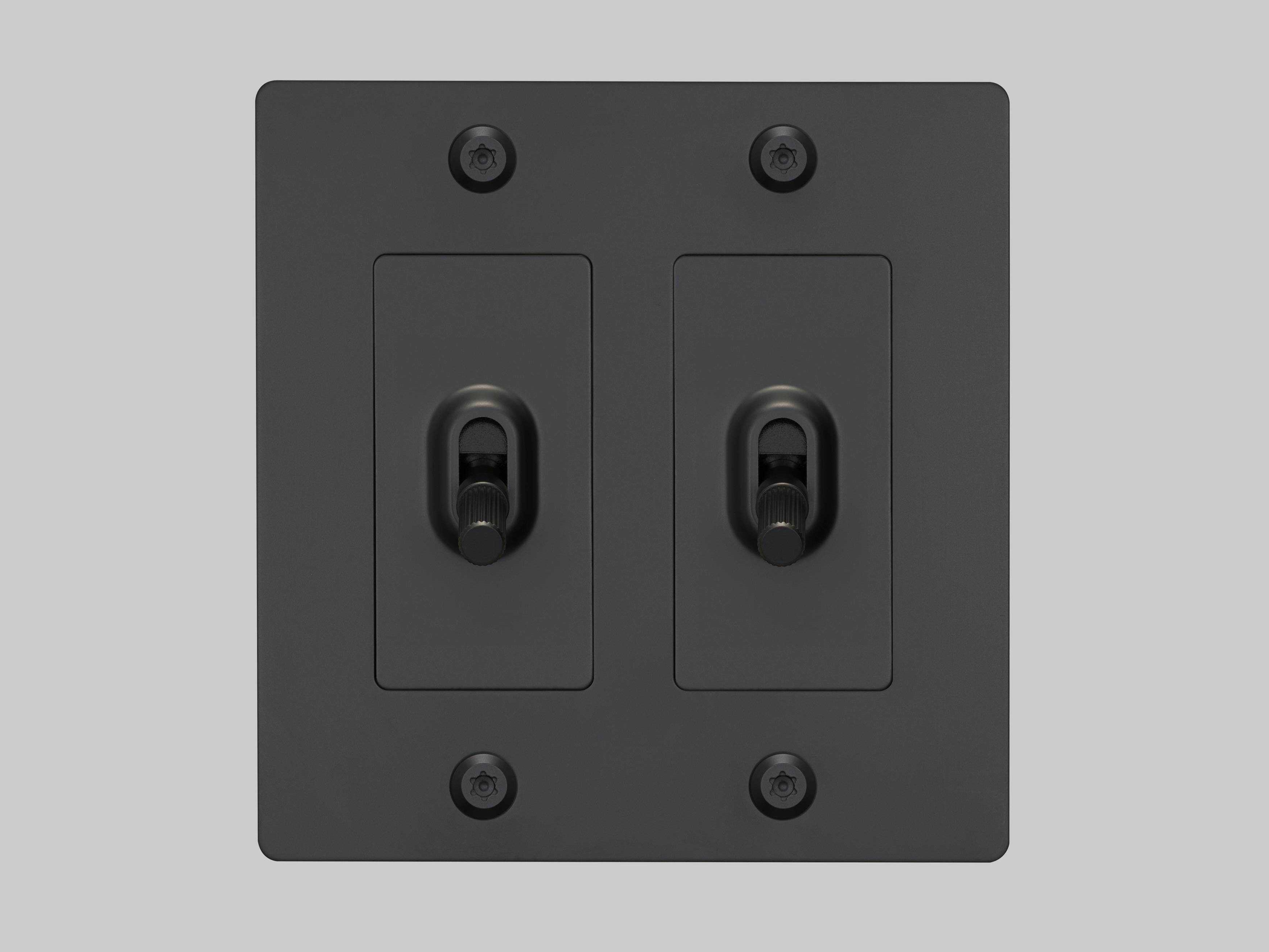 Buster + Punch 2G Black Linear Toggle