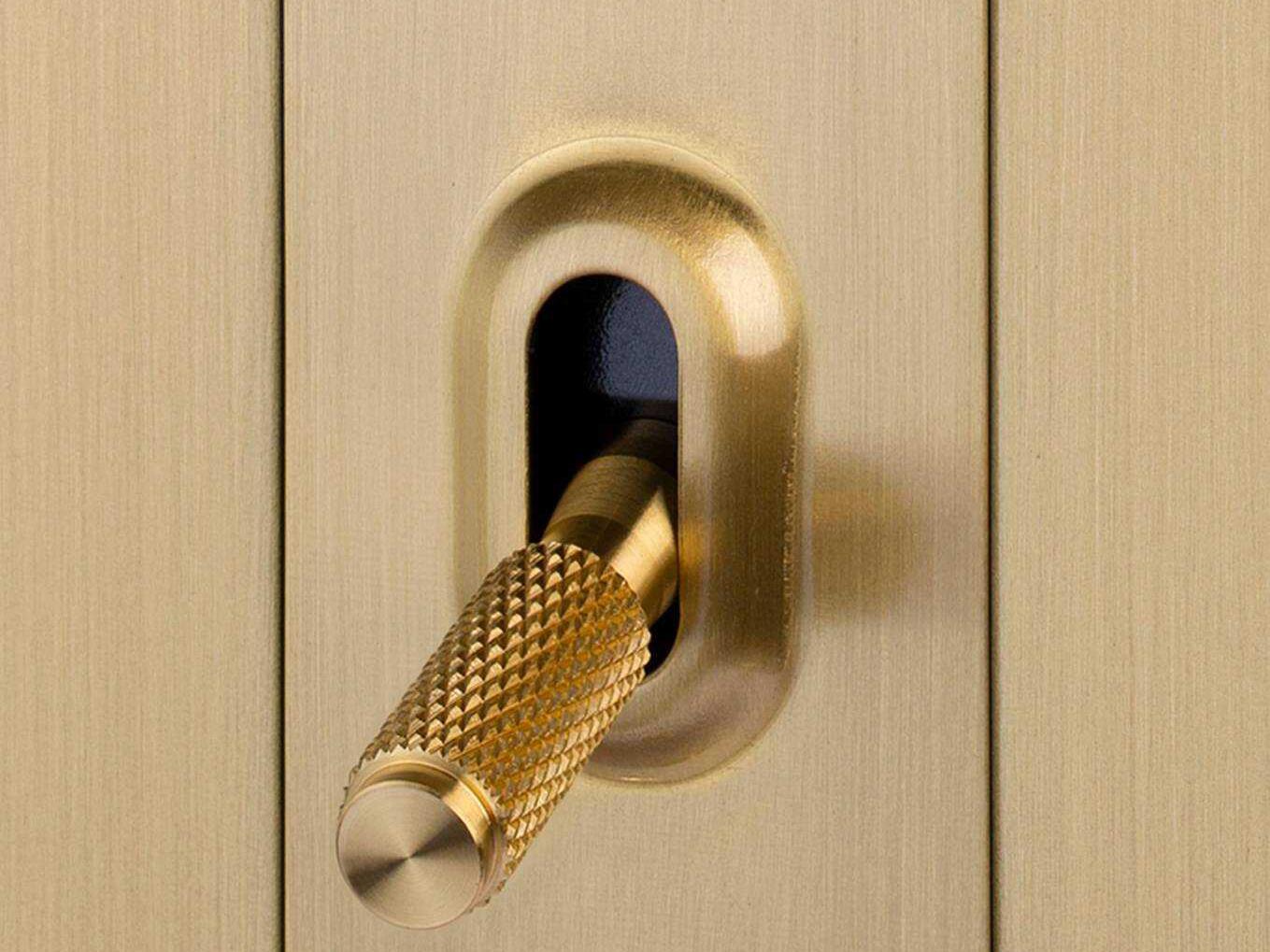 Buster + Punch 3G Brass Cross Toggle