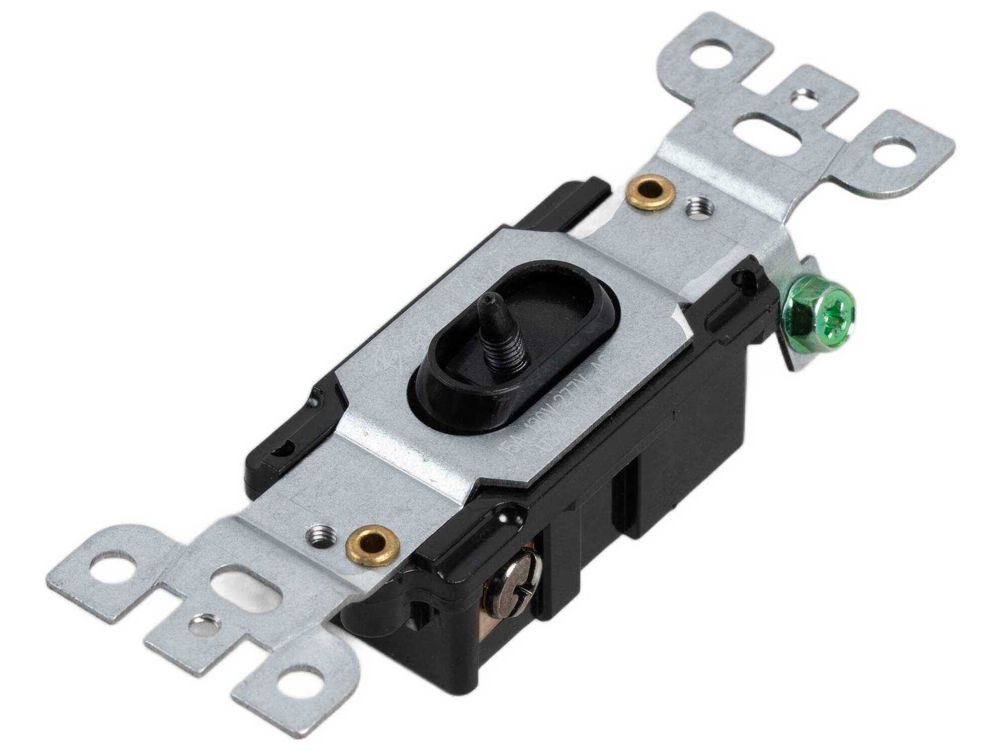 Buster + Punch Retractive Toggle Module