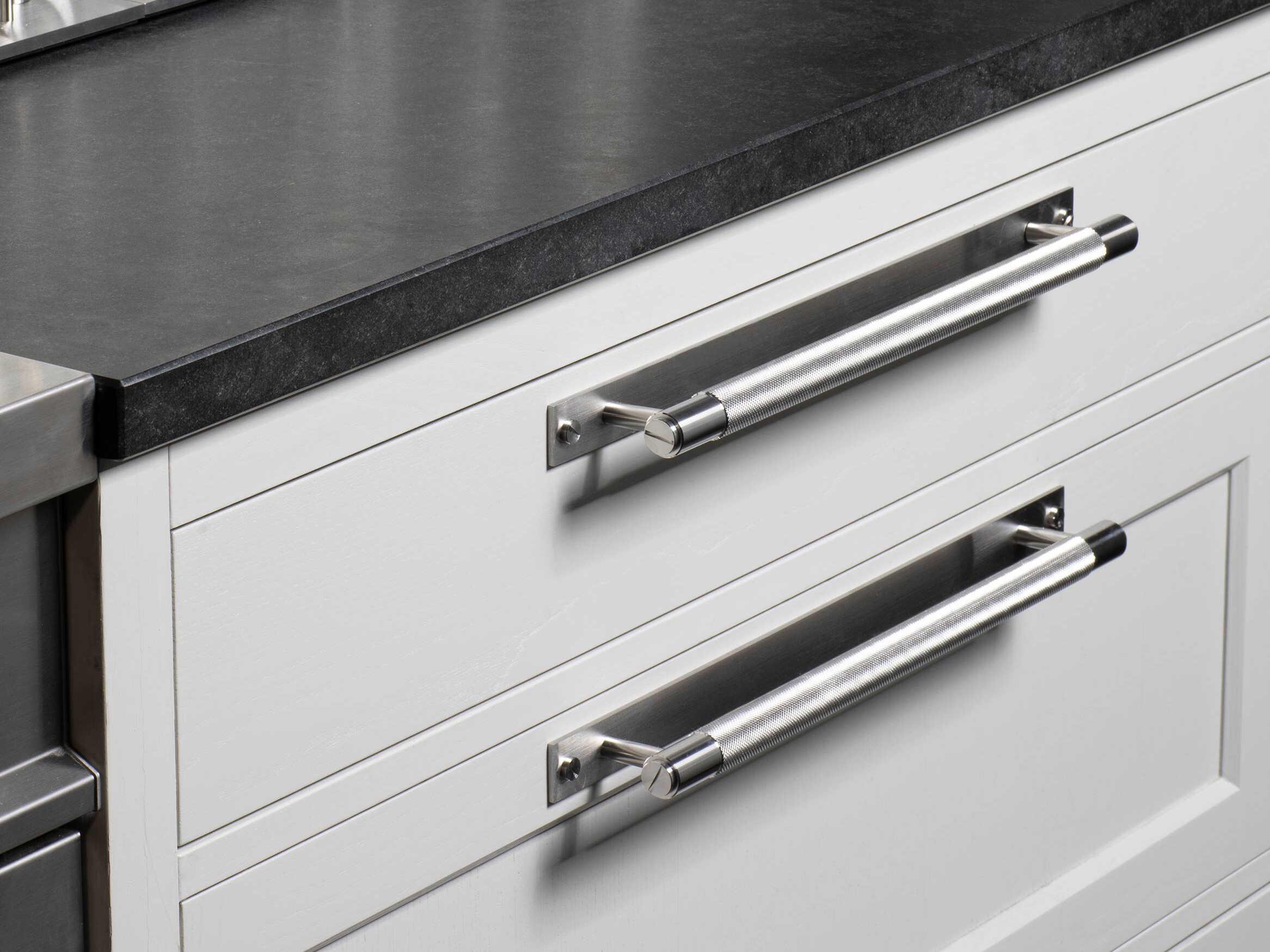 Buster + Punch Steel Cross Plate Pull Bar