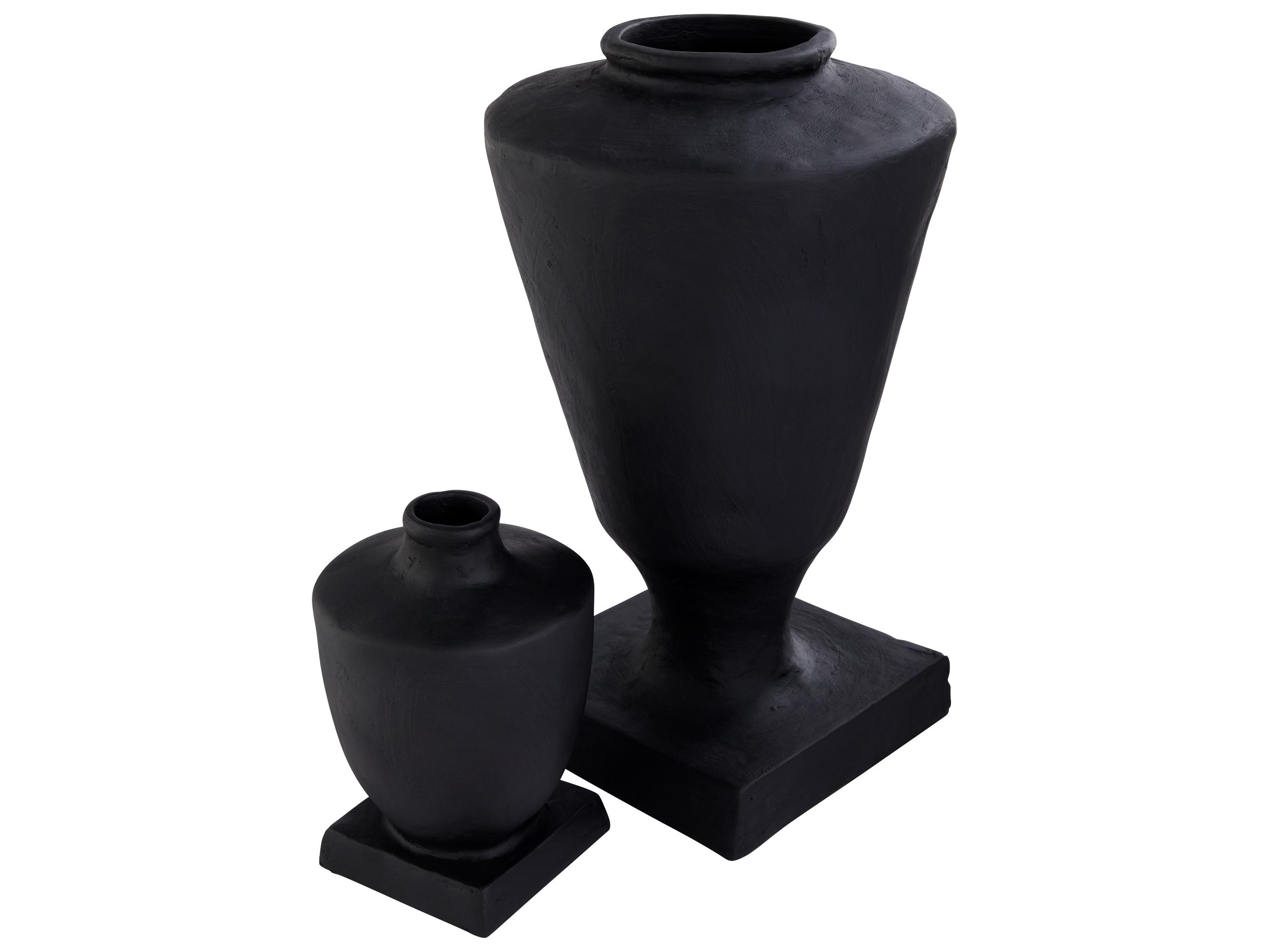 Cyan Design Sparta Black Urn