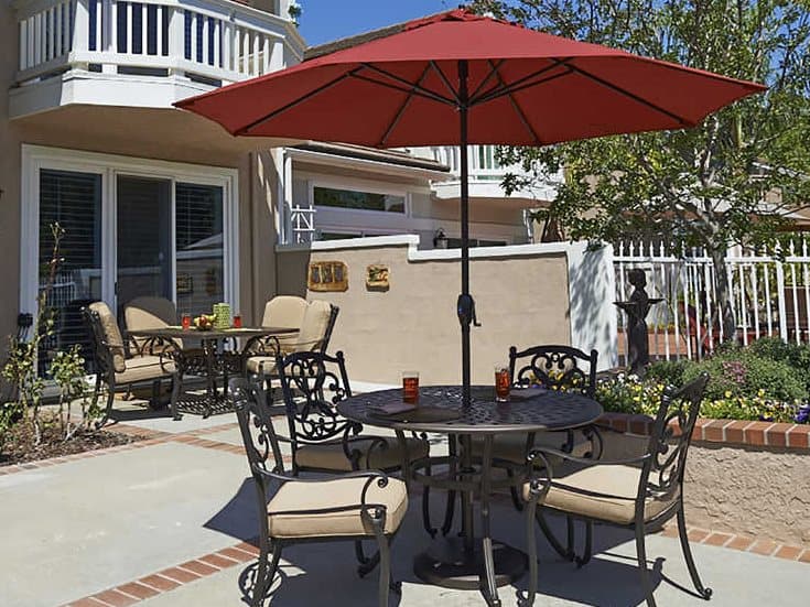 California Quick Ship Casa 9 Foot Octagon Market Aluminum Umbrella with Crank Lift System