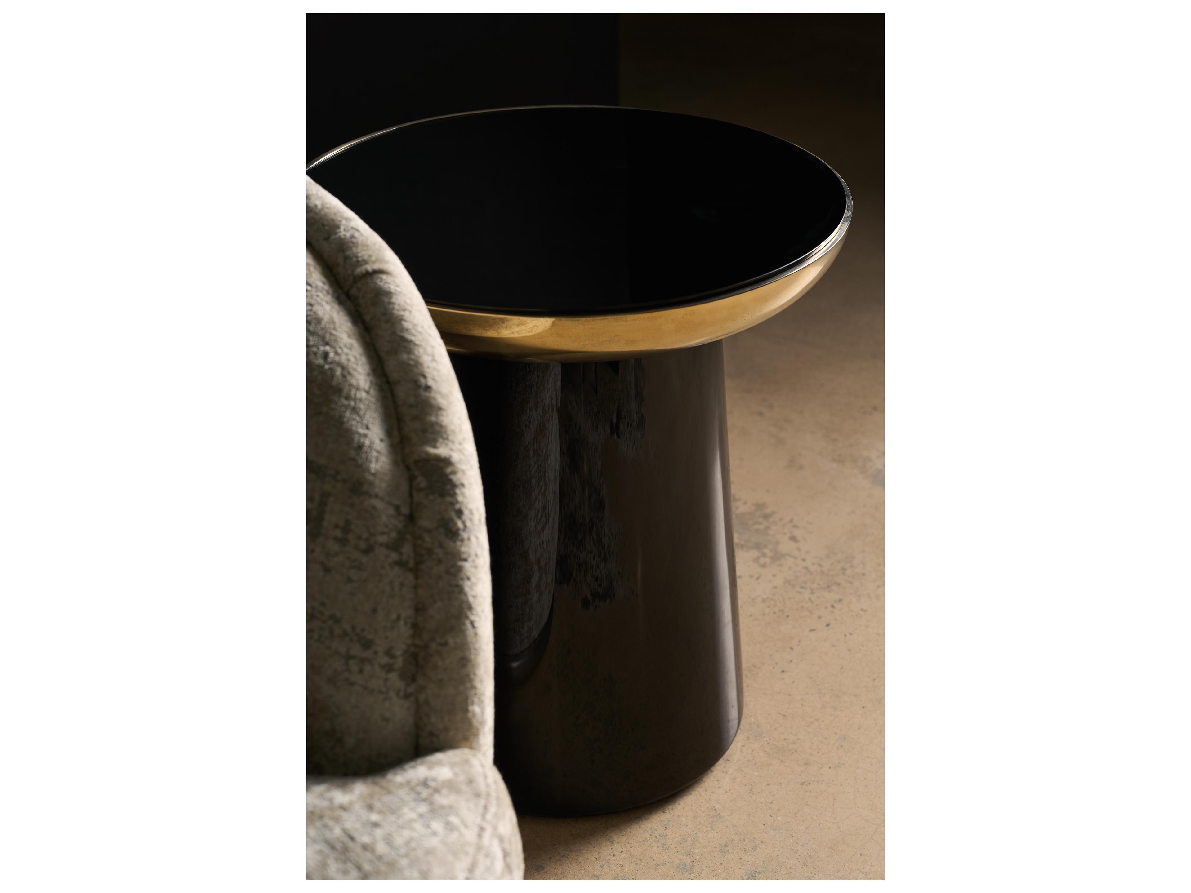Caracole Signature Debut Umbra Round Wood End Table