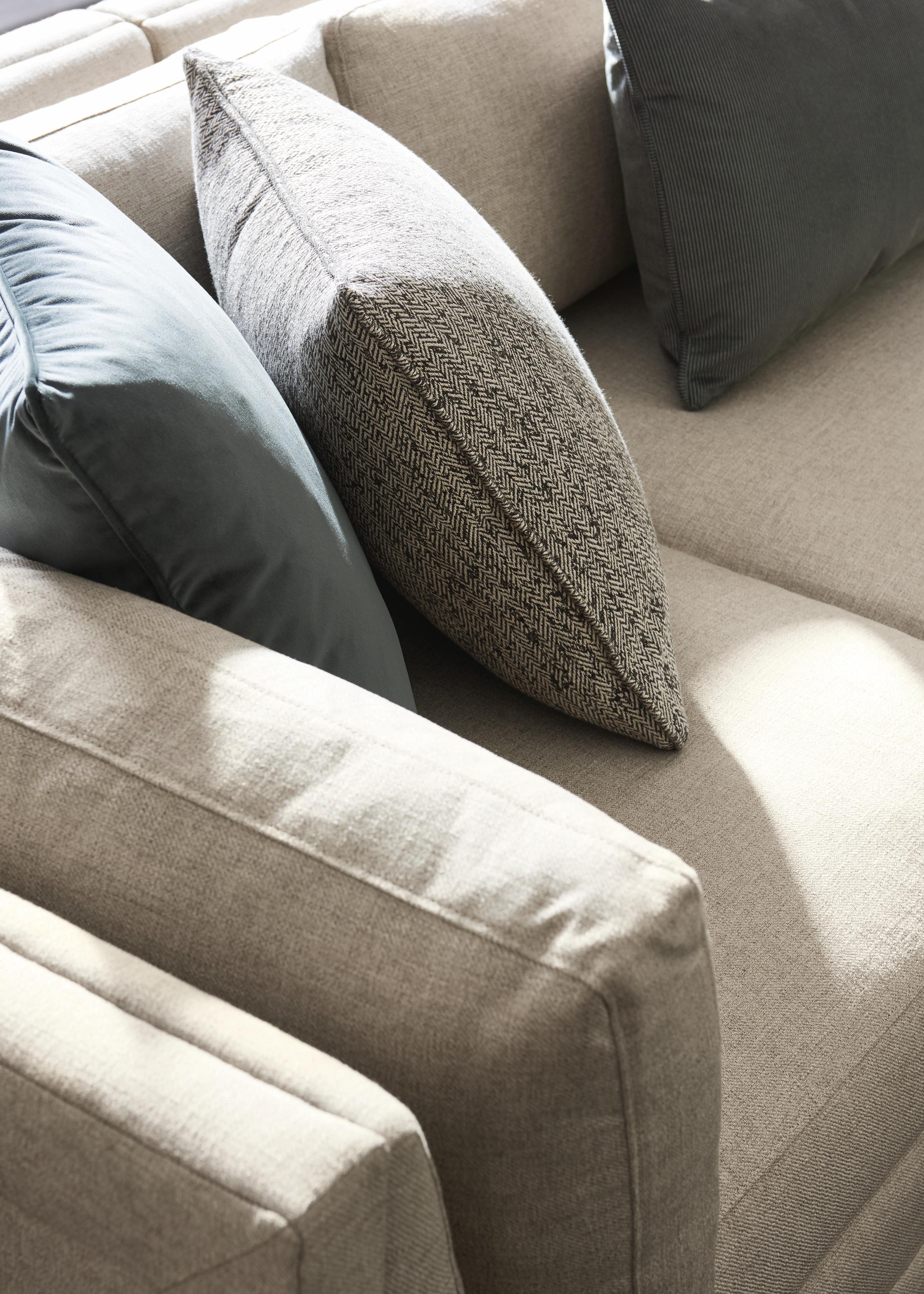 Caracole Fusion Plinth Base Upholstered Sectional Sofa with Cocktail Ottoman