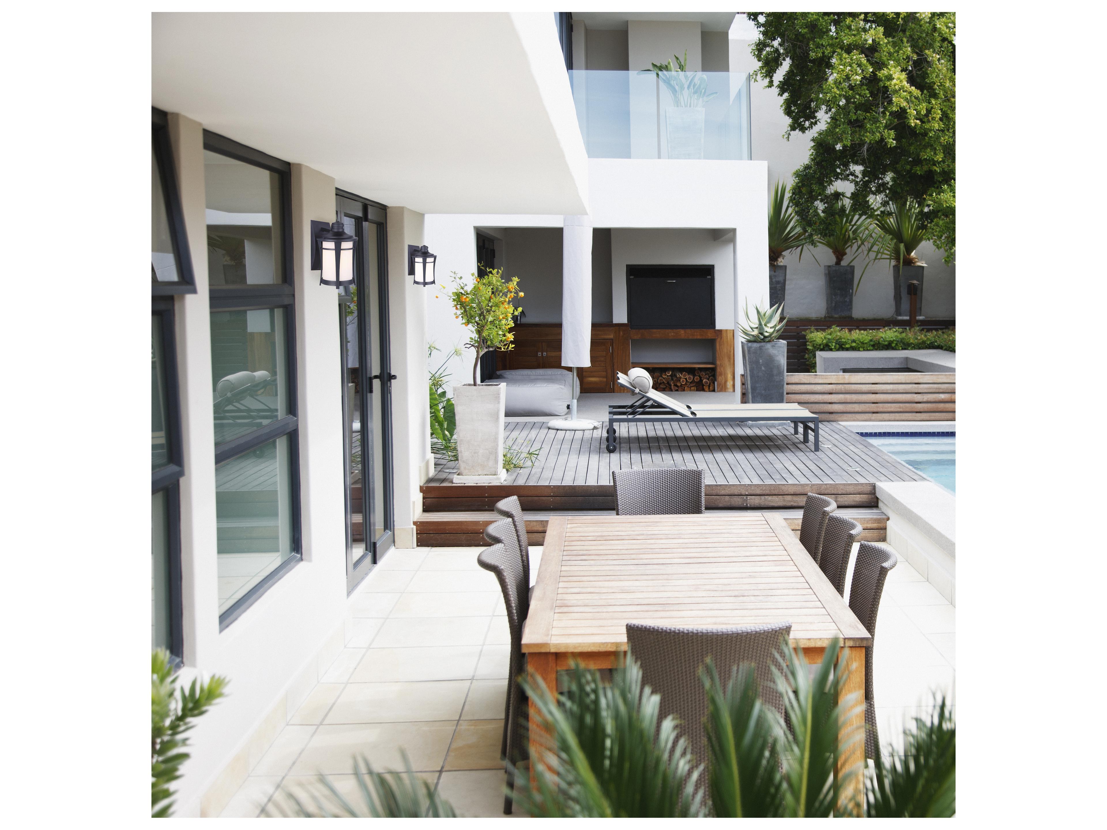 Canarm Maya 1 -light Outdoor Wall Light