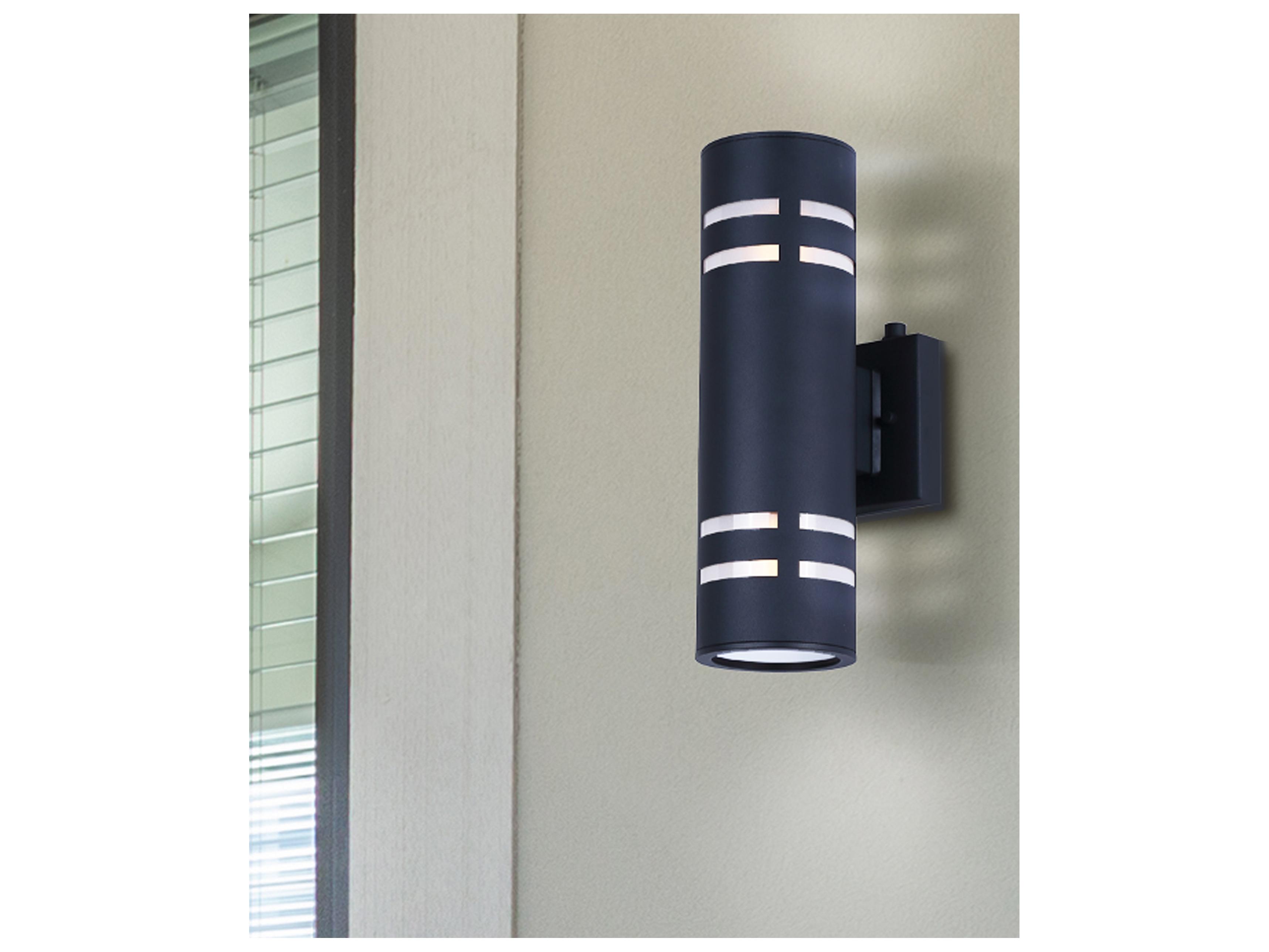 Canarm Braxton 2 -light Outdoor Wall Light