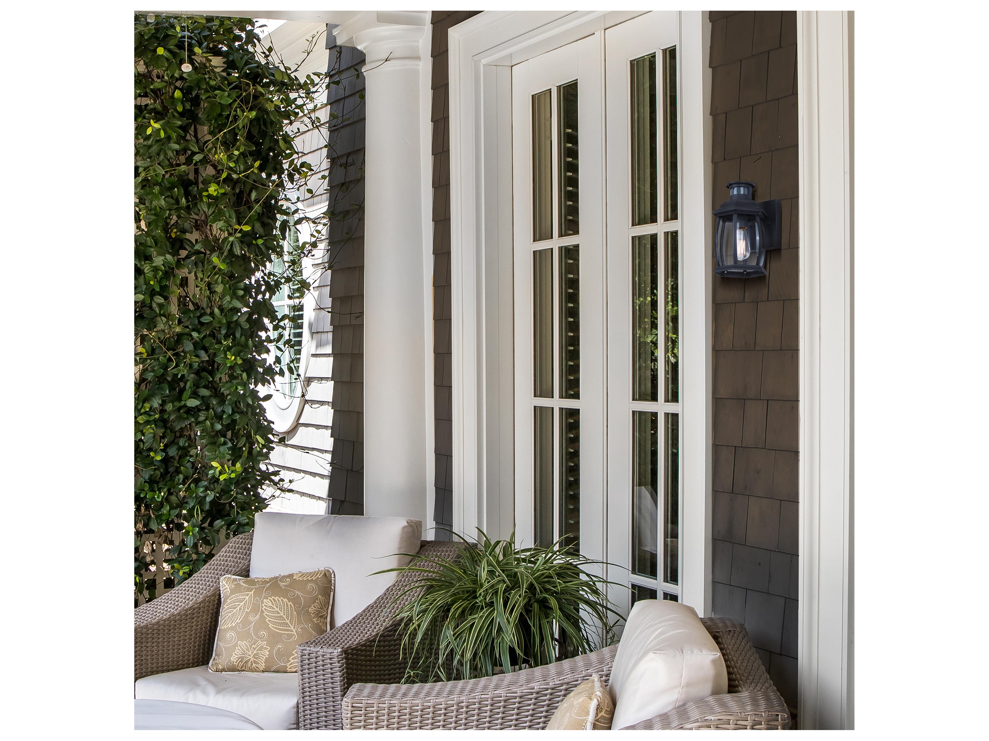 Canarm Buckly Outdoor Wall Light