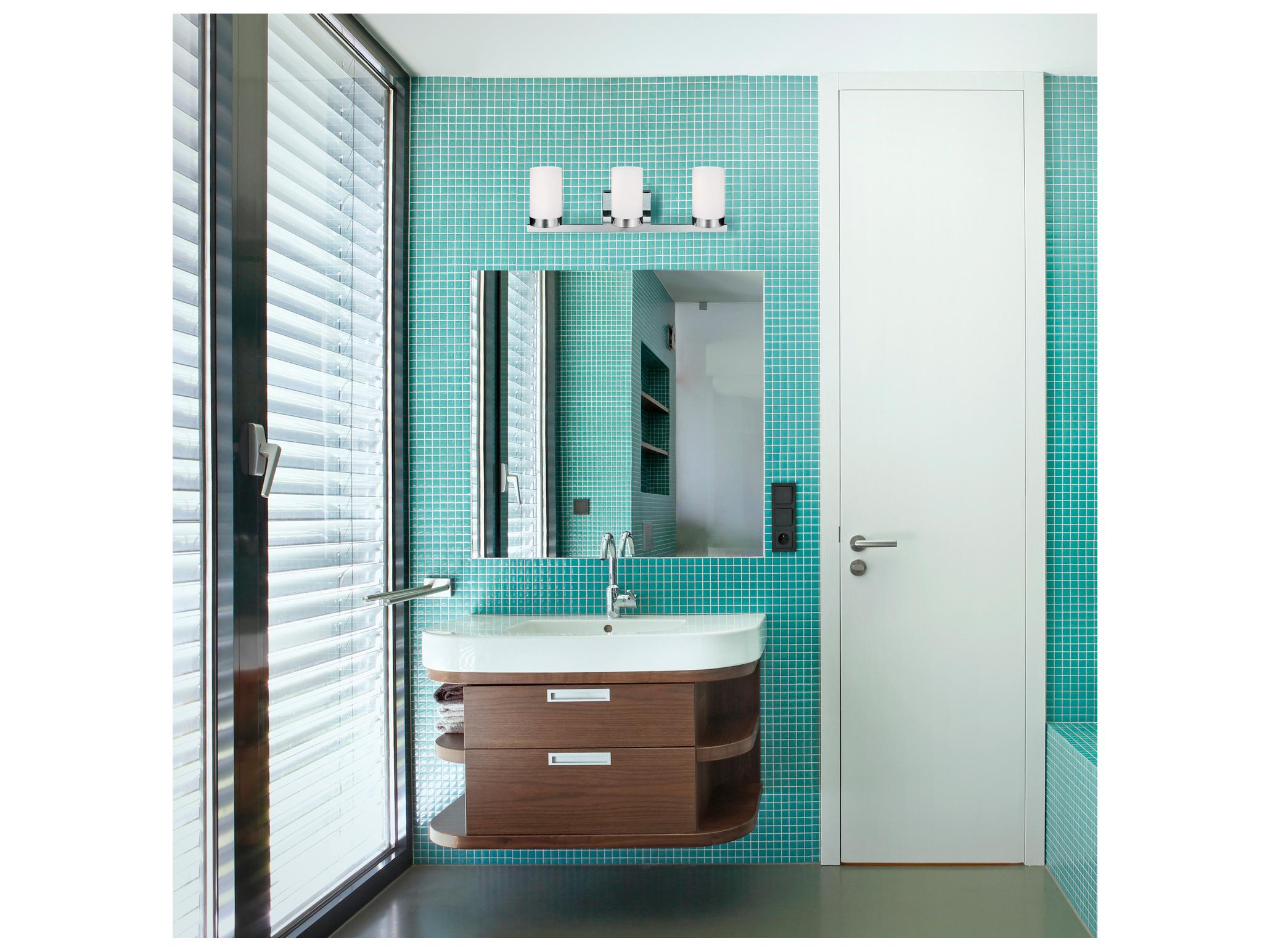 Canarm Milo 3 -light Chrome Vanity Light