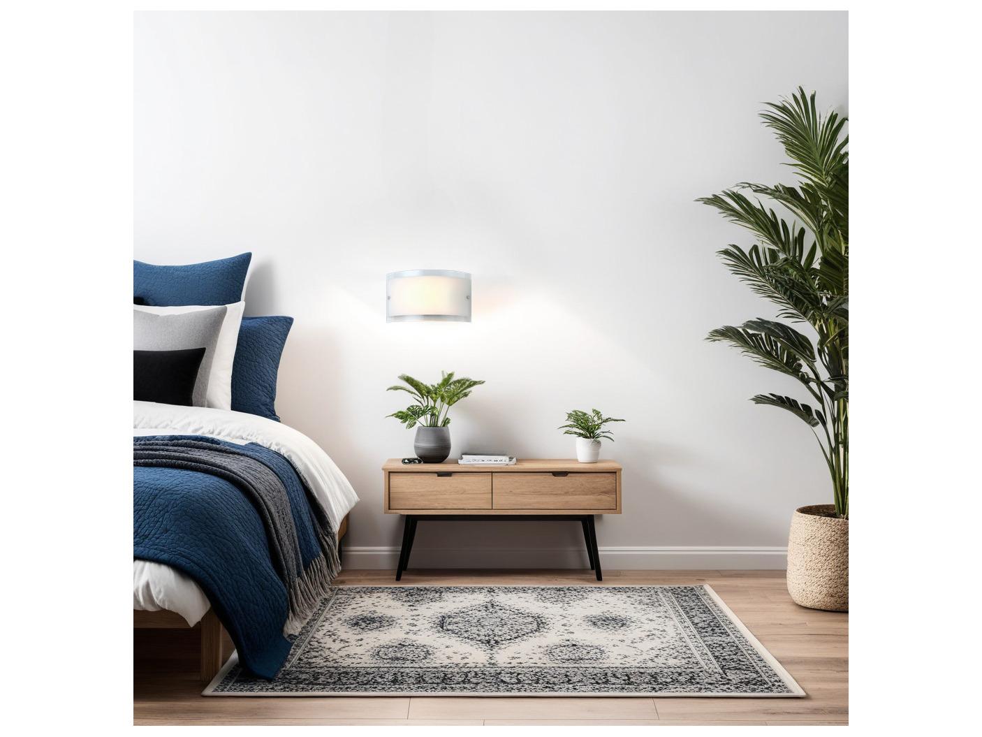 Canarm Logan 1 -light Chrome Wall Sconce