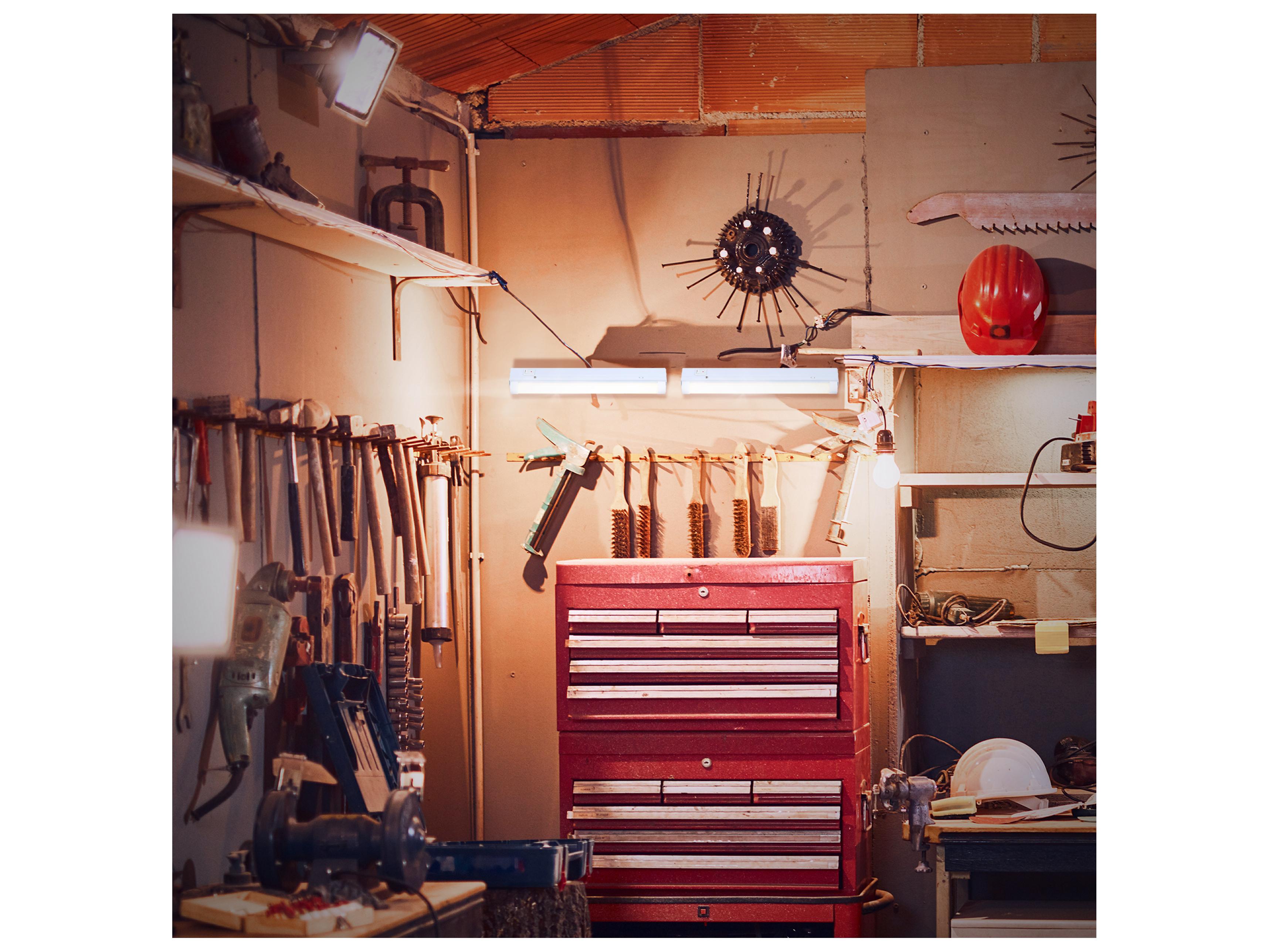 Canarm Led Utility 3000K White LED Linear Under Cabinet Light