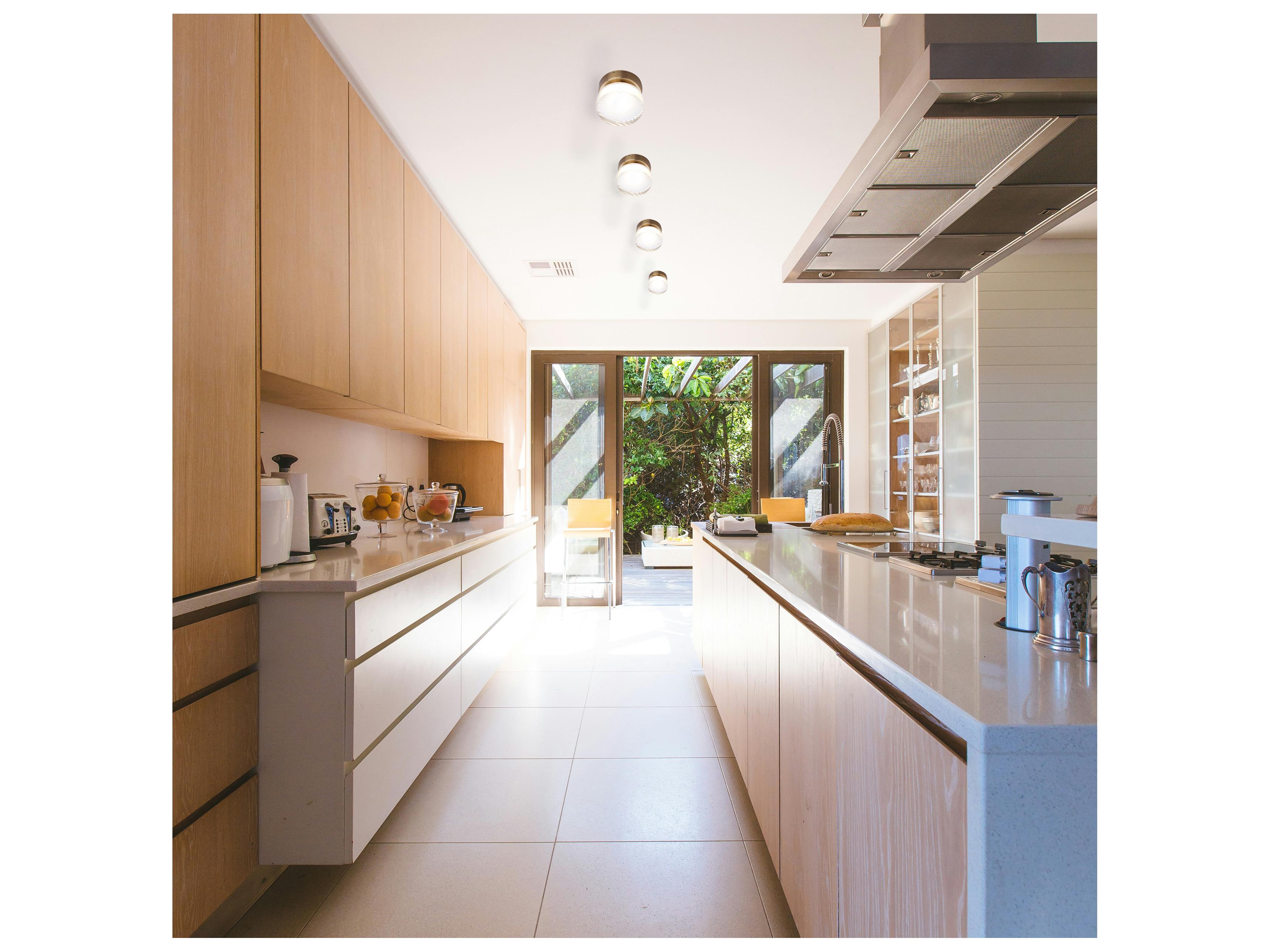 Canarm Benni 1 -light Gold LED Wall Sconce