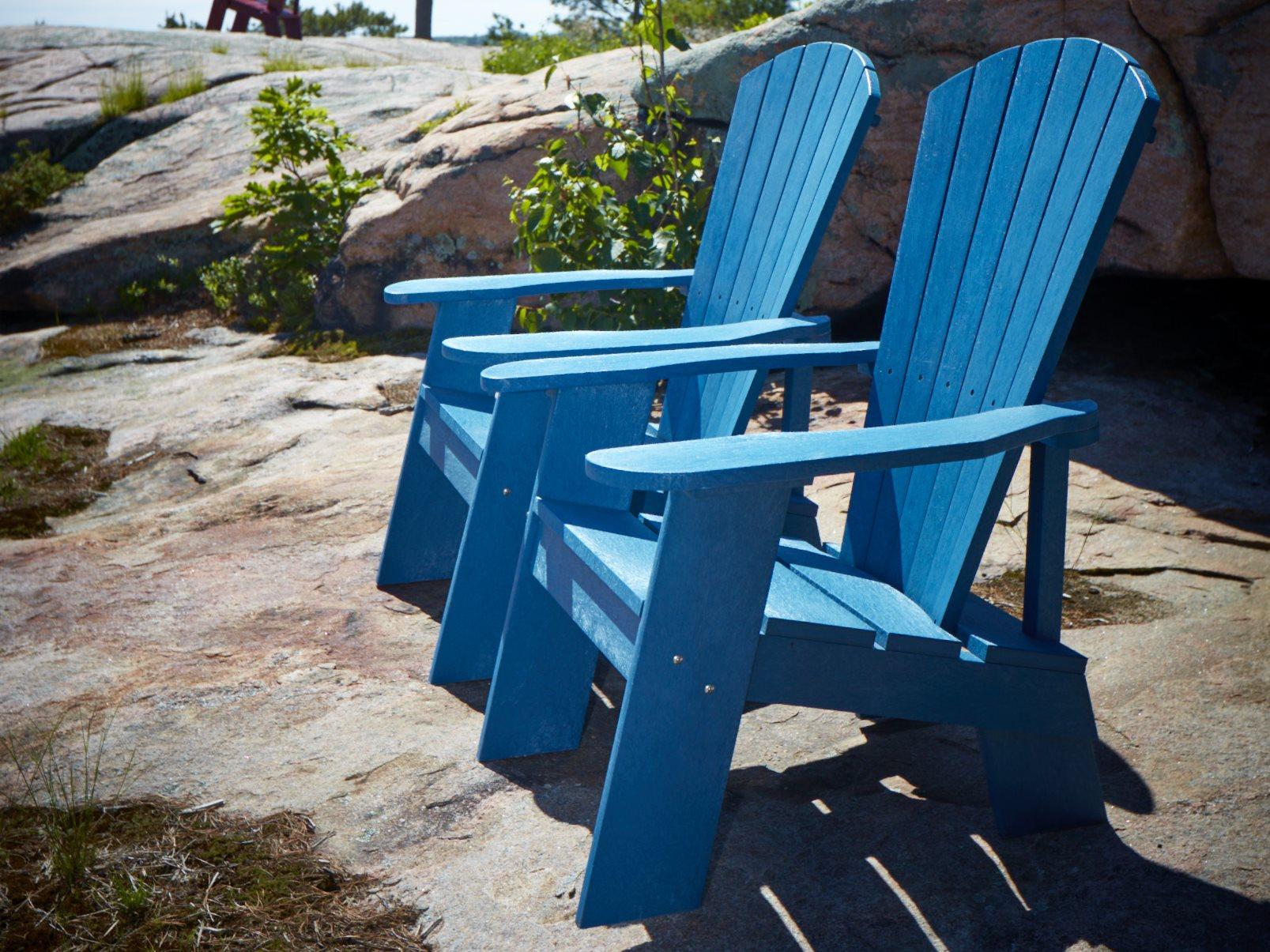 Capterra Casual Recycled Plastic Patio Lounge Set