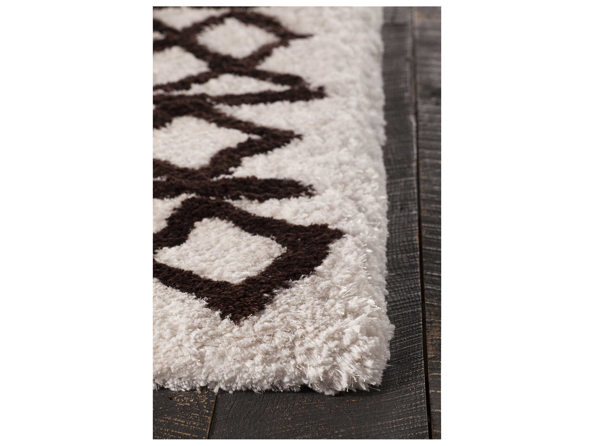 Chandra Aerona Geometric Area Rug