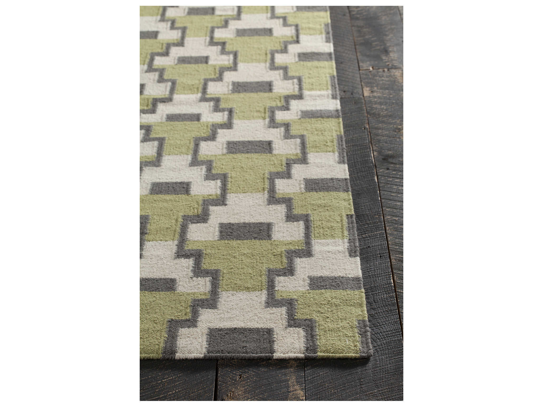 Chandra Avon Geometric Area Rug