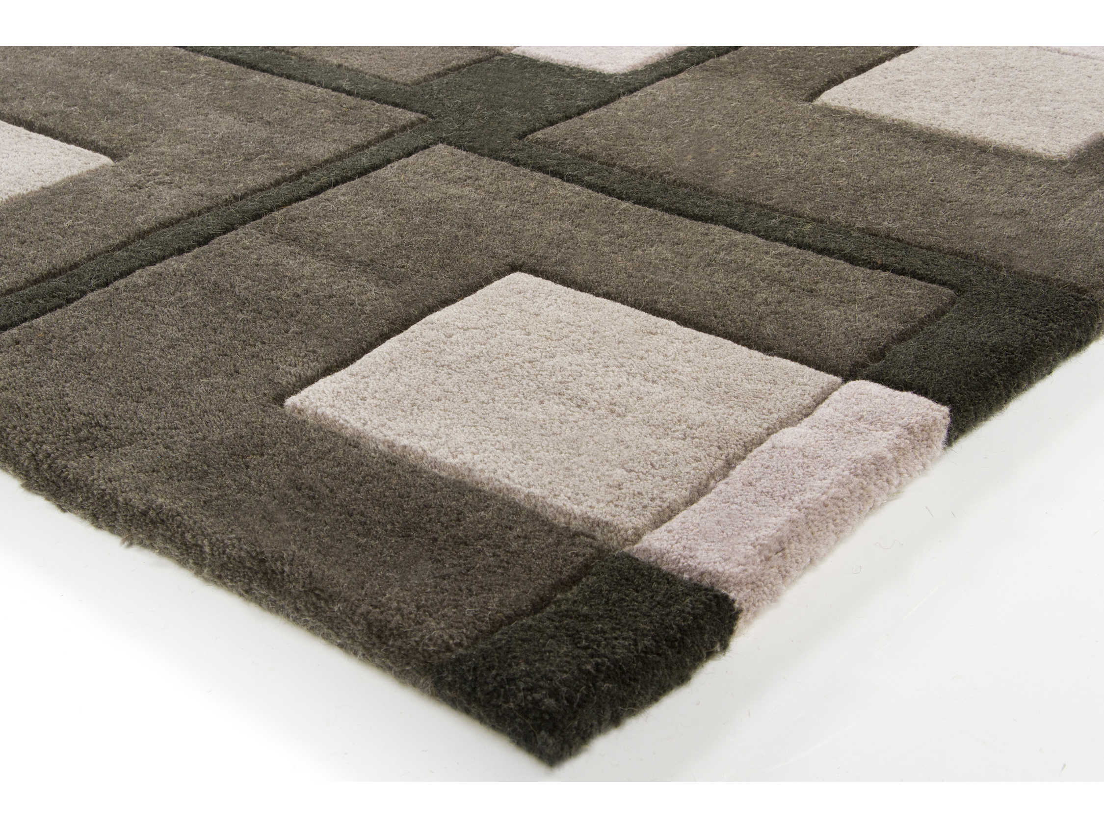 Chandra Bense Garza Geometric Area Rug