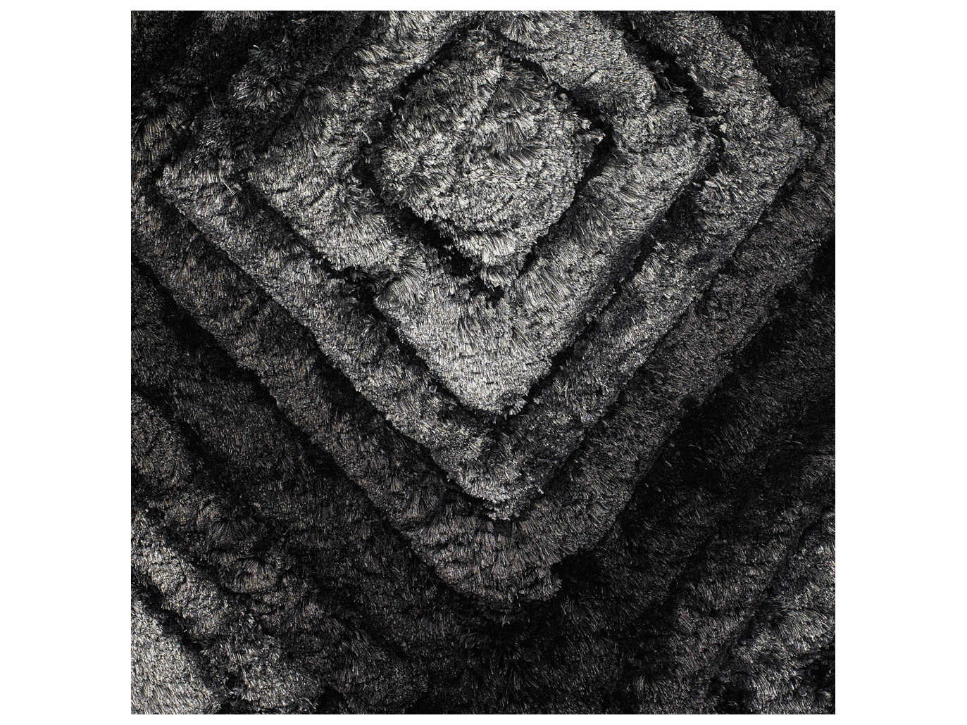 Chandra Flemish Geometric Area Rug