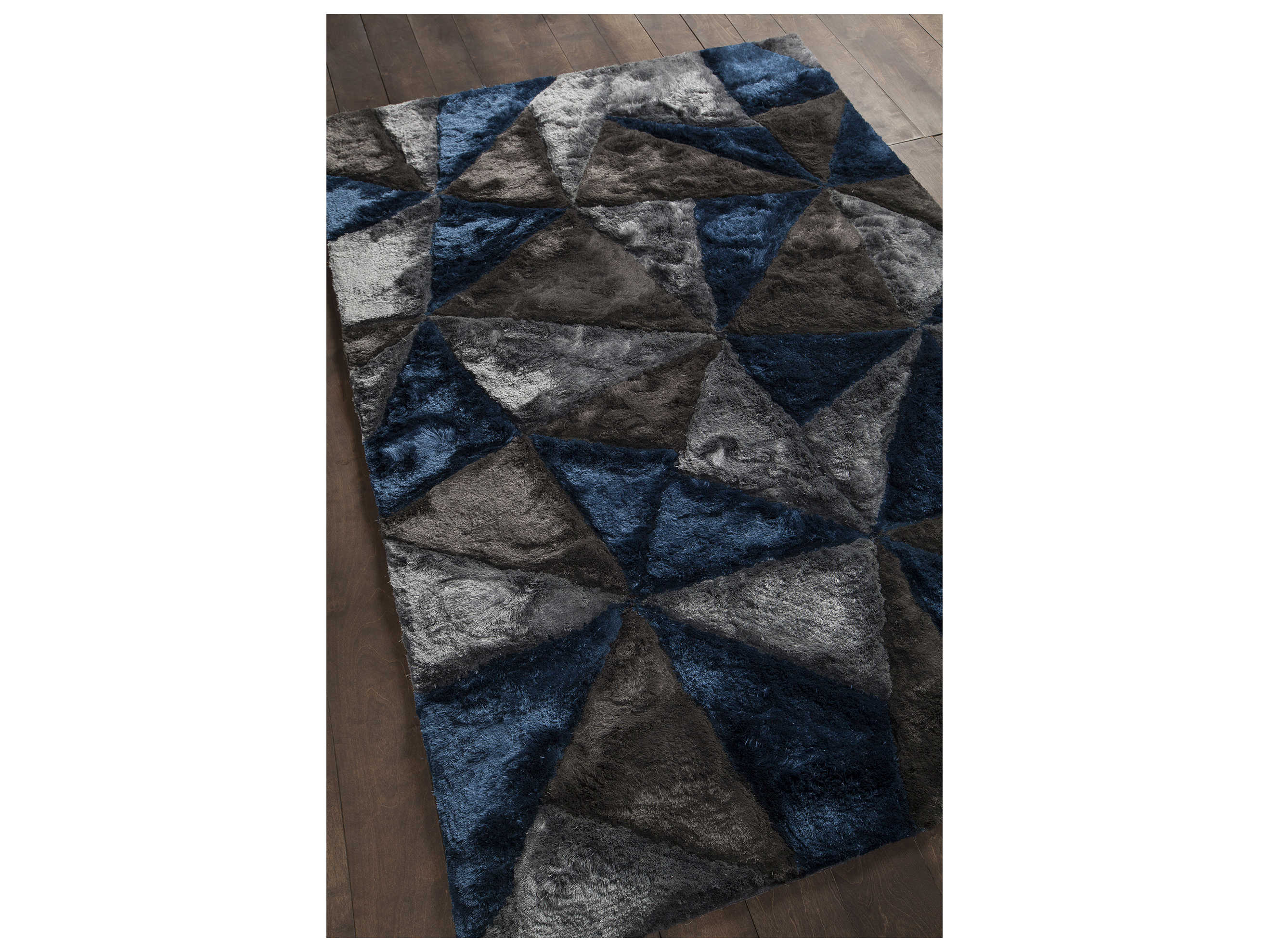 Chandra Flemish Geometric Area Rug